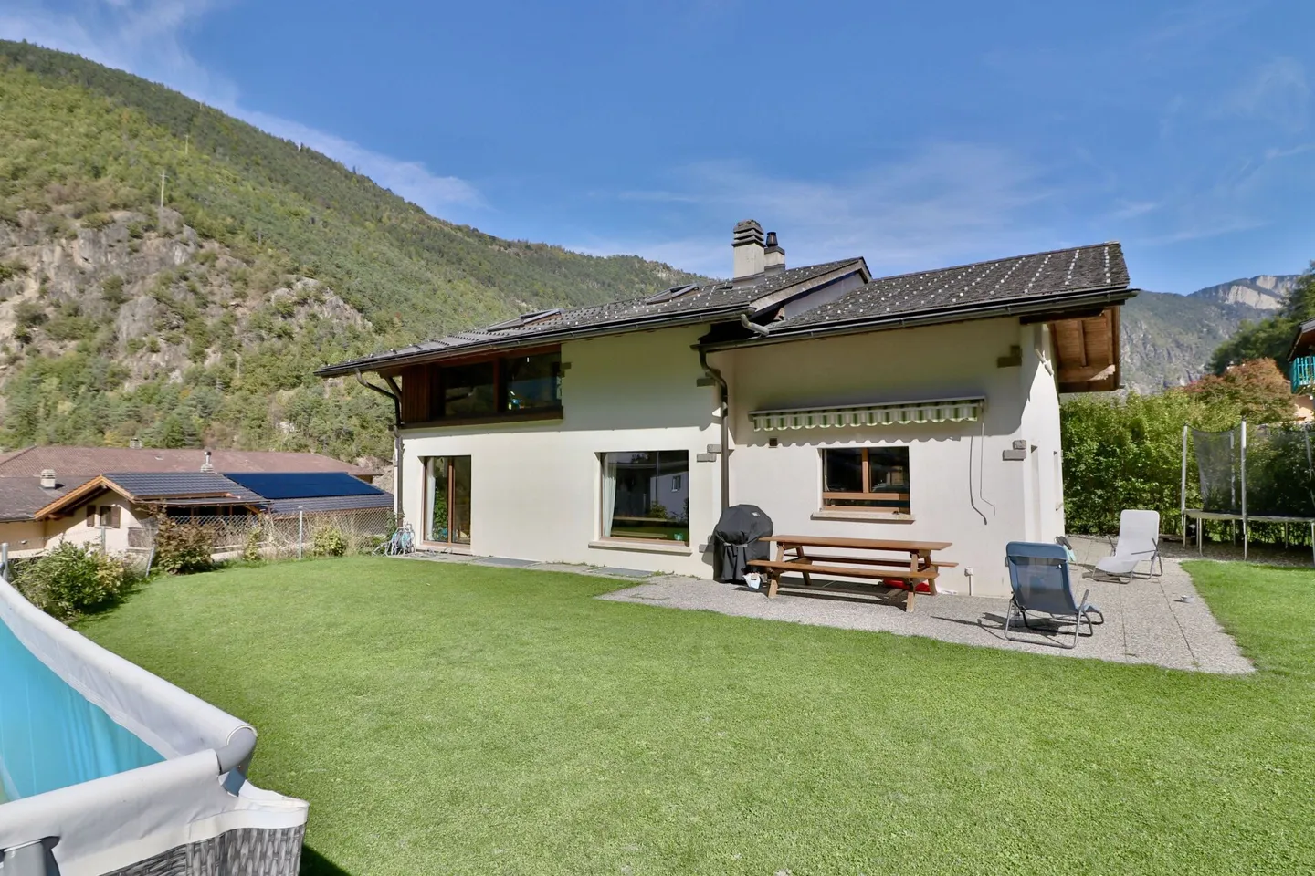 «Les Valettes - Bellissima casa indipendente ristrutturata di 7,5 locali con giardino, in zona tranquilla, a 5 minuti da Martigny.» - Foto 18 di 21