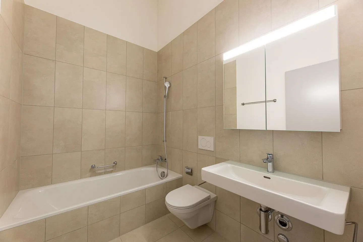 Appartamento duplex di nuova costruzione con un'altezza impressionante! - Foto 3 di 8