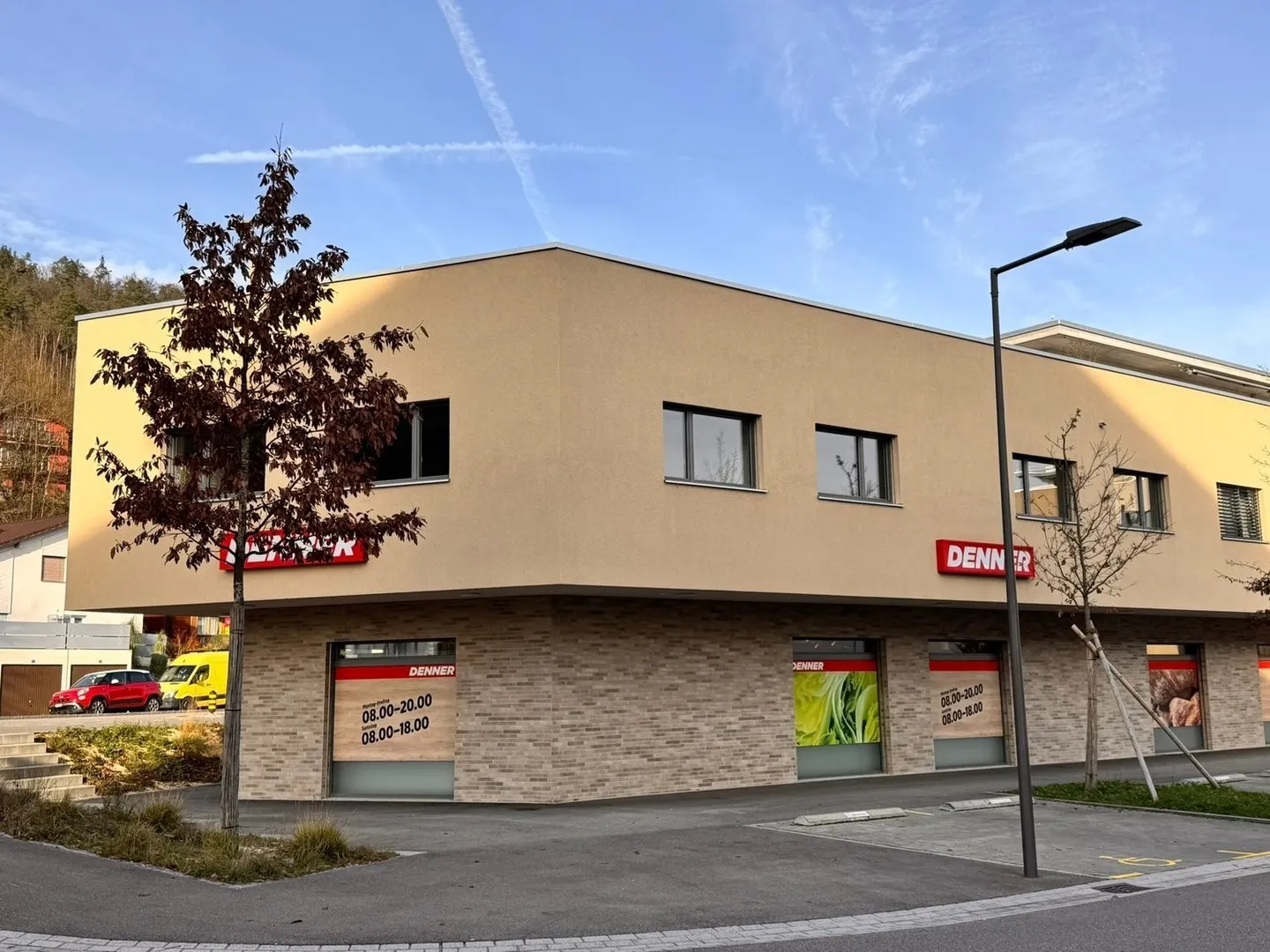 Locaux commerciaux de haute qualité dans le développement "Papiri" - Photo 2 sur 14