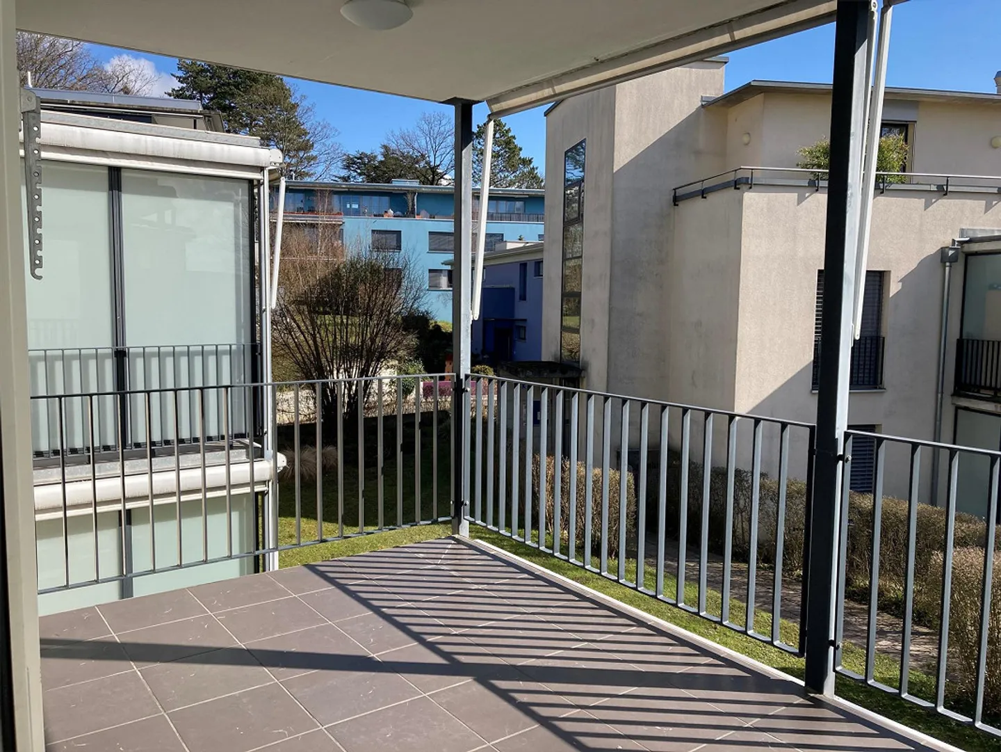 Living in a quiet sunny location - Photo 1 of 13