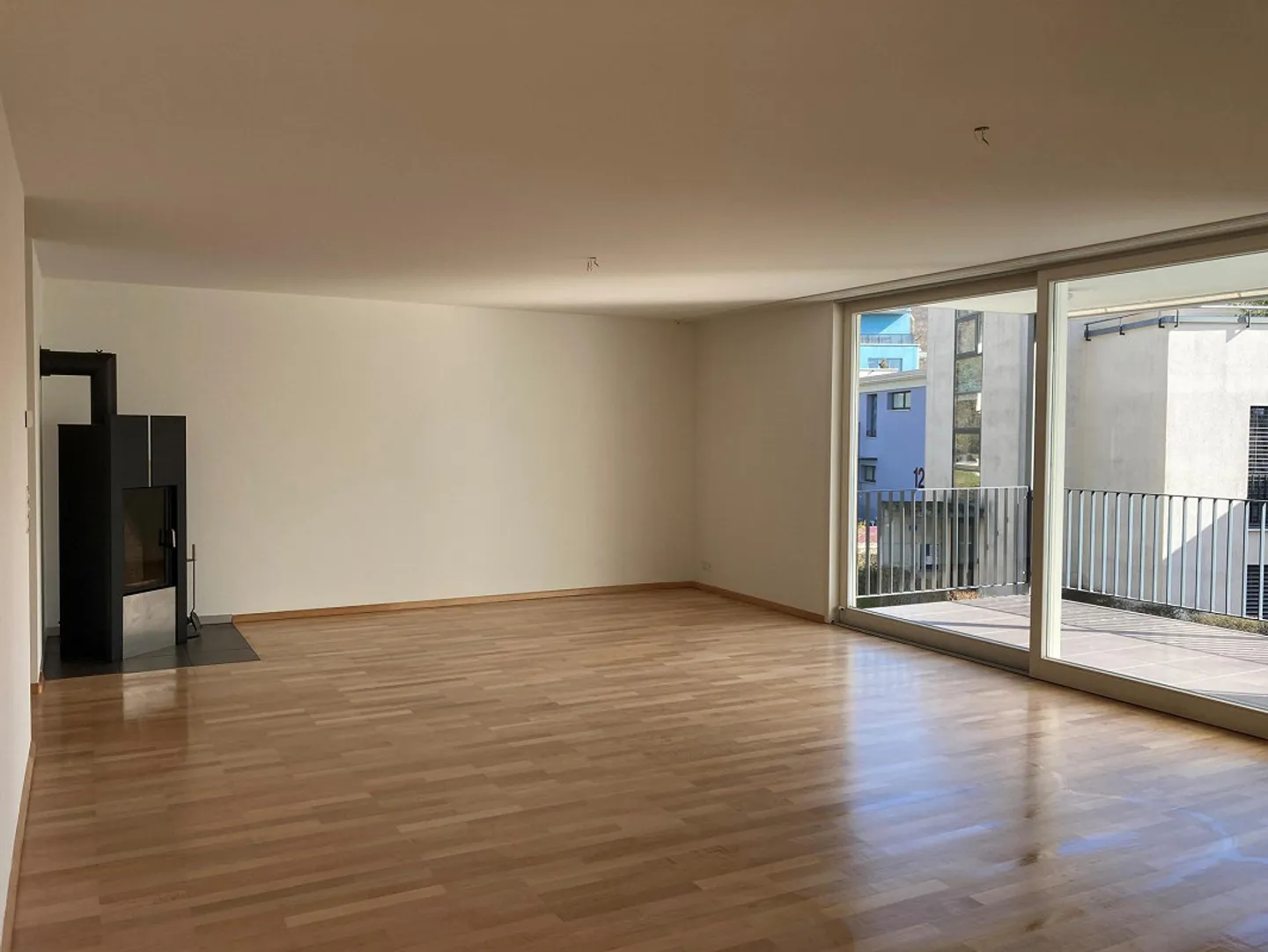 Living in a quiet sunny location - Photo 2 of 13