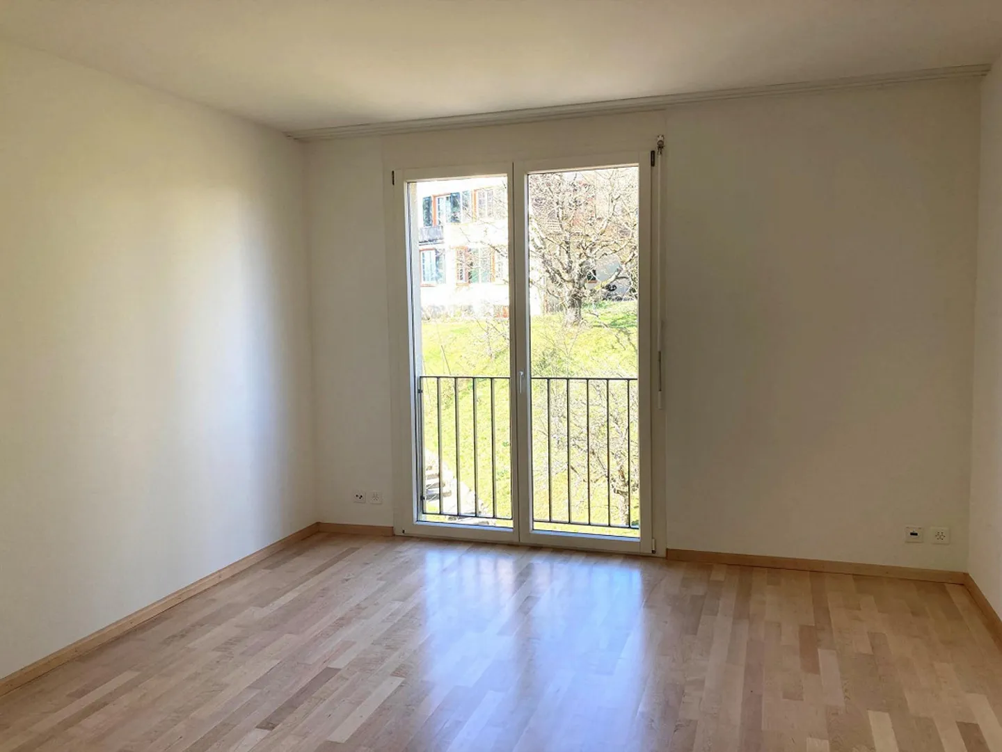 Living in a quiet sunny location - Photo 11 of 13