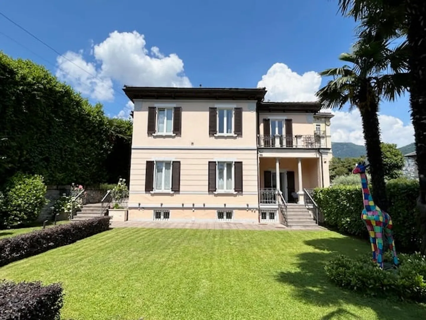 Rental apartment available monthly: Villa ready for immediate occupancy in Lugano center with important lake view - Photo 2 of 28