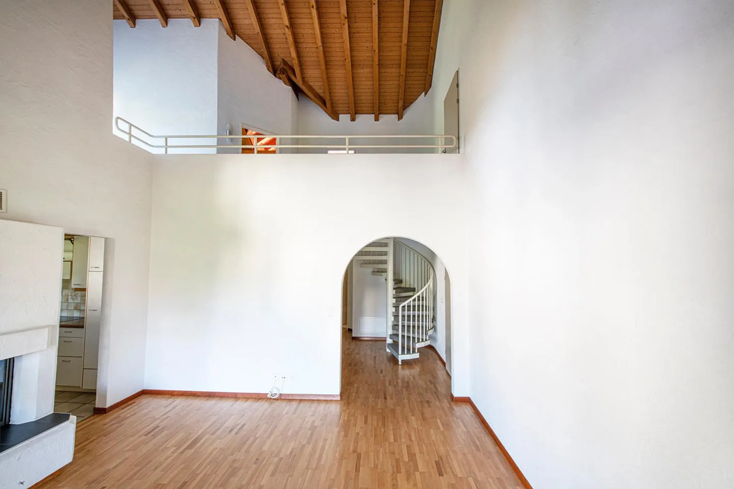 Appartamento duplex di 5,5 stanze in affitto dal 1.10.26 - Foto 8 di 17