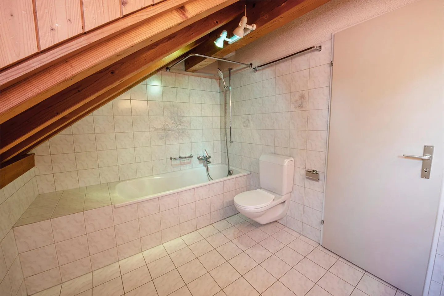 Appartamento duplex di 5,5 stanze in affitto dal 1.10.26 - Foto 10 di 17
