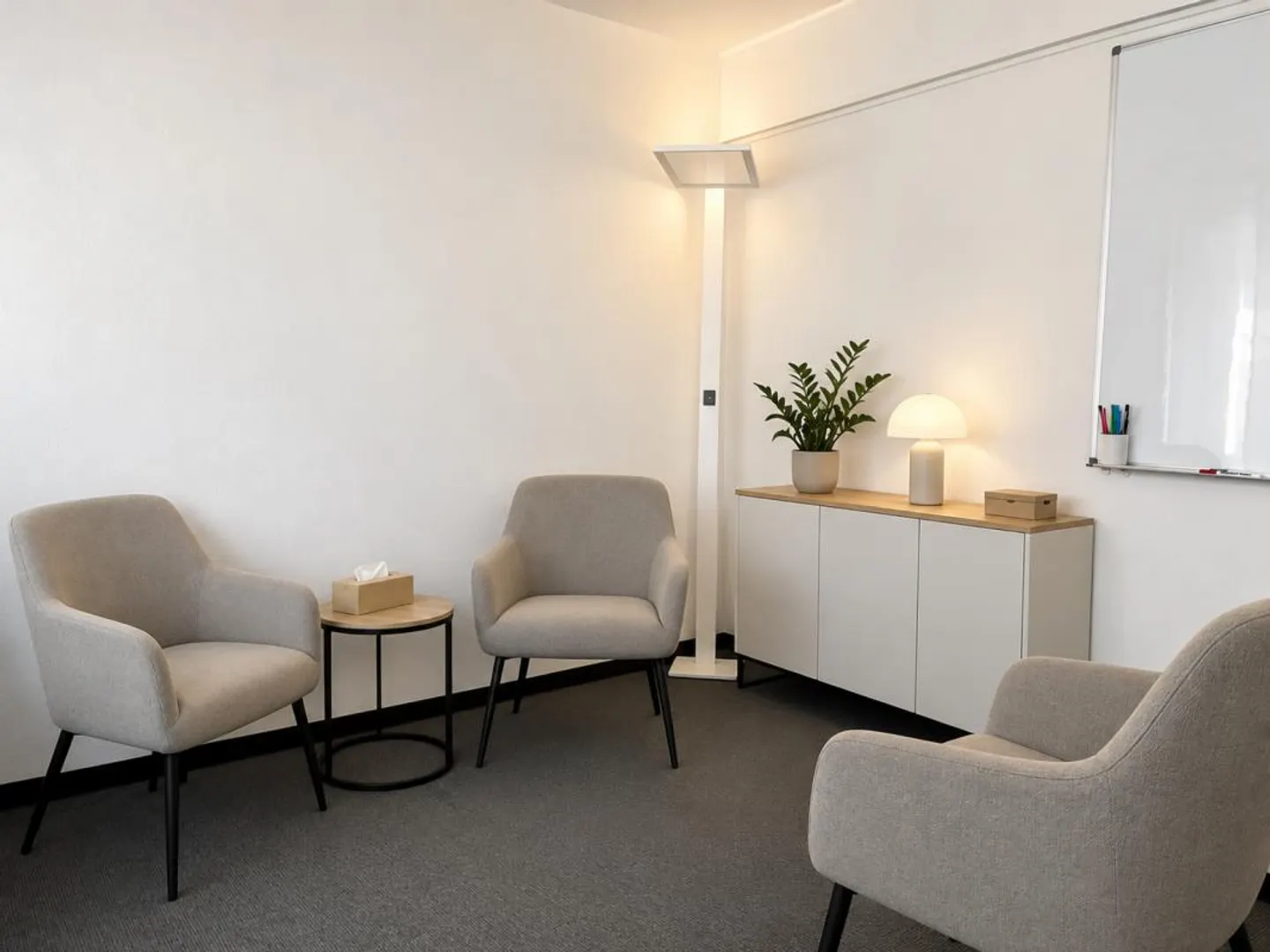 Bright and versatile office and practice spaces in the best old town location - Photo 7 of 11