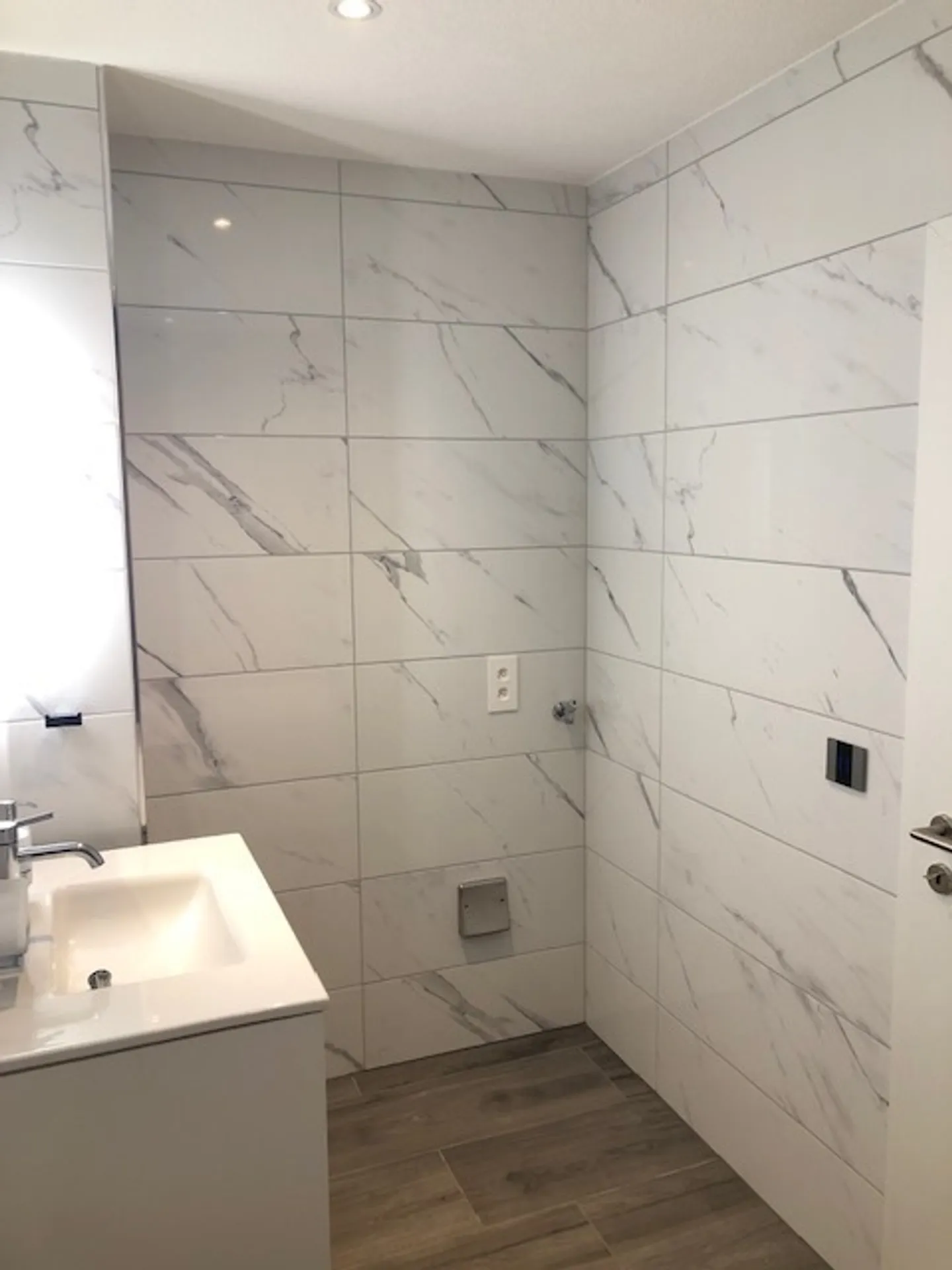 IN VENDITA!!! MAGNIFICO APPARTAMENTO DI 4,5 LOCALI AL 1° PIANO. - Foto 5 di 13