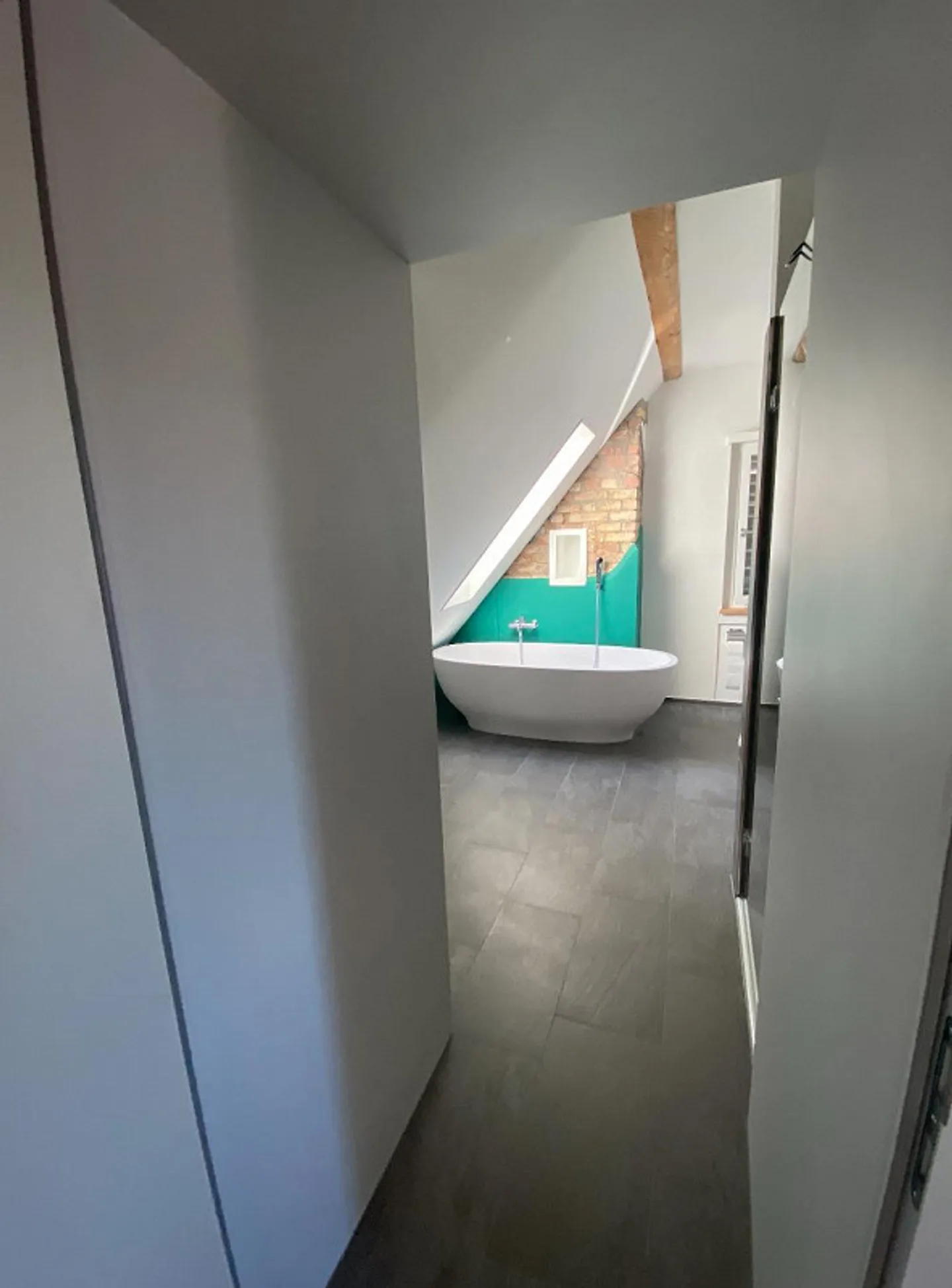 Incantevole appartamento mansardato di 3,5 locali nel cuore di Oberwinterthur - Foto 7 di 14