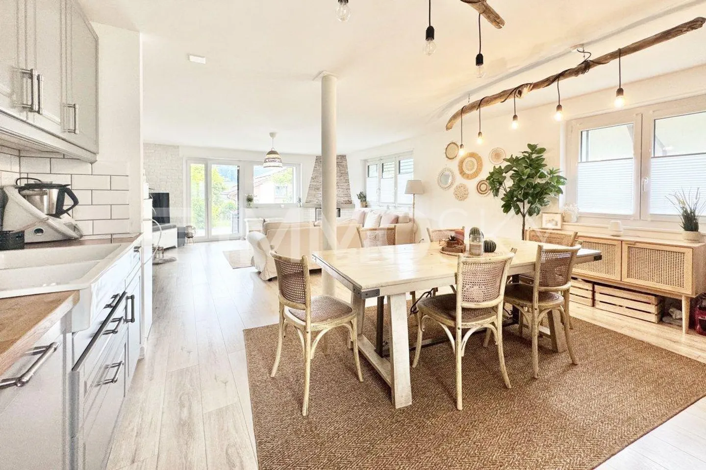 Seltene Gelegenheit: Haus mit zwei charmanten Wohnungen - Foto 2 von 5