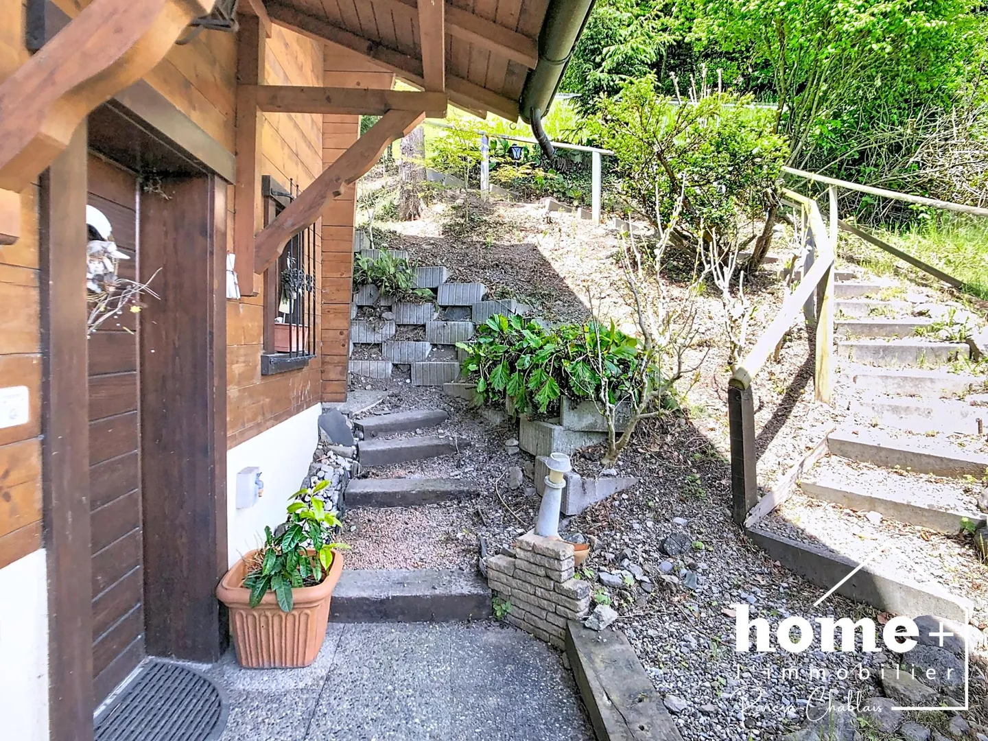 Chalet with 4 Rooms and Charm as well as View - Photo 2 of 11