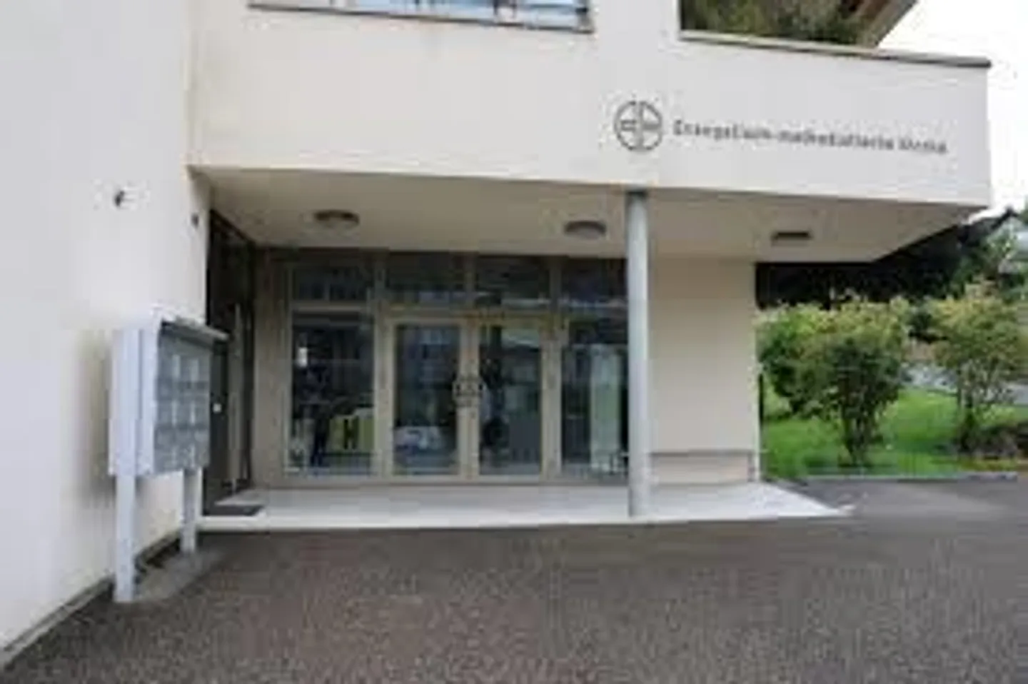 Posto auto in affitto vicino alla stazione ferroviaria di Kloten! - Foto 1 di 1