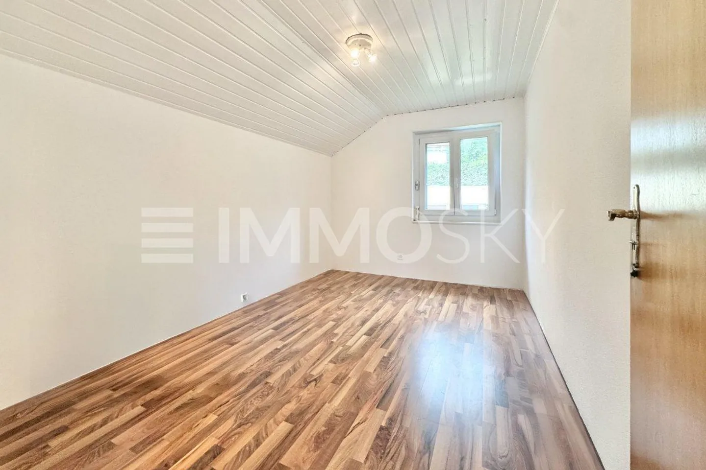 Seltene Gelegenheit: Haus mit zwei charmanten Wohnungen - Foto 4 von 5