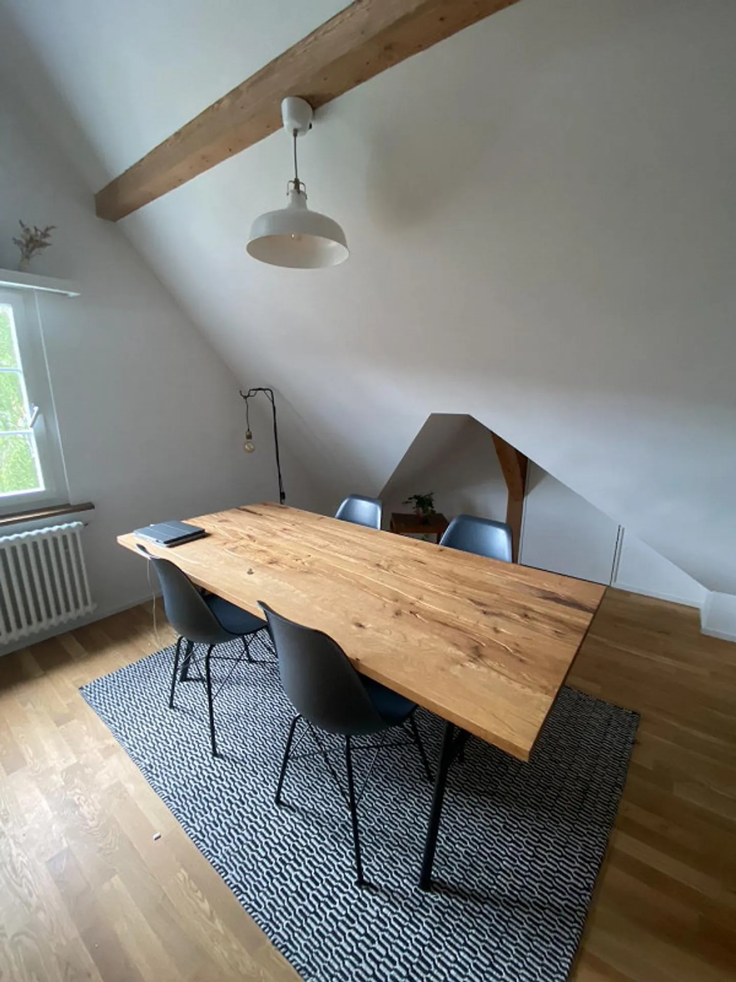 Incantevole appartamento mansardato di 3,5 locali nel cuore di Oberwinterthur - Foto 10 di 14