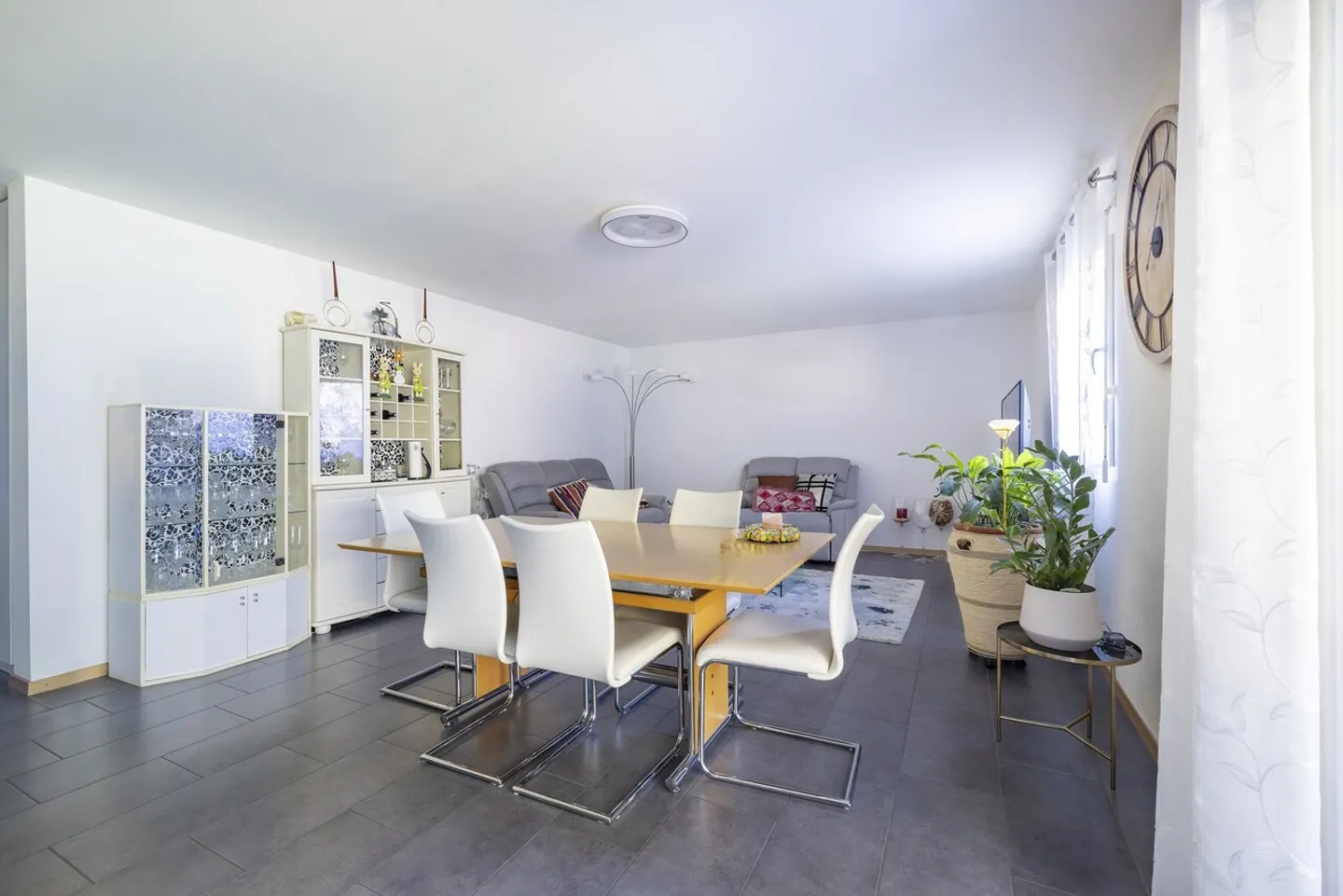 4.5-room apartment with garden in the center of Monthey - Photo 4 of 10