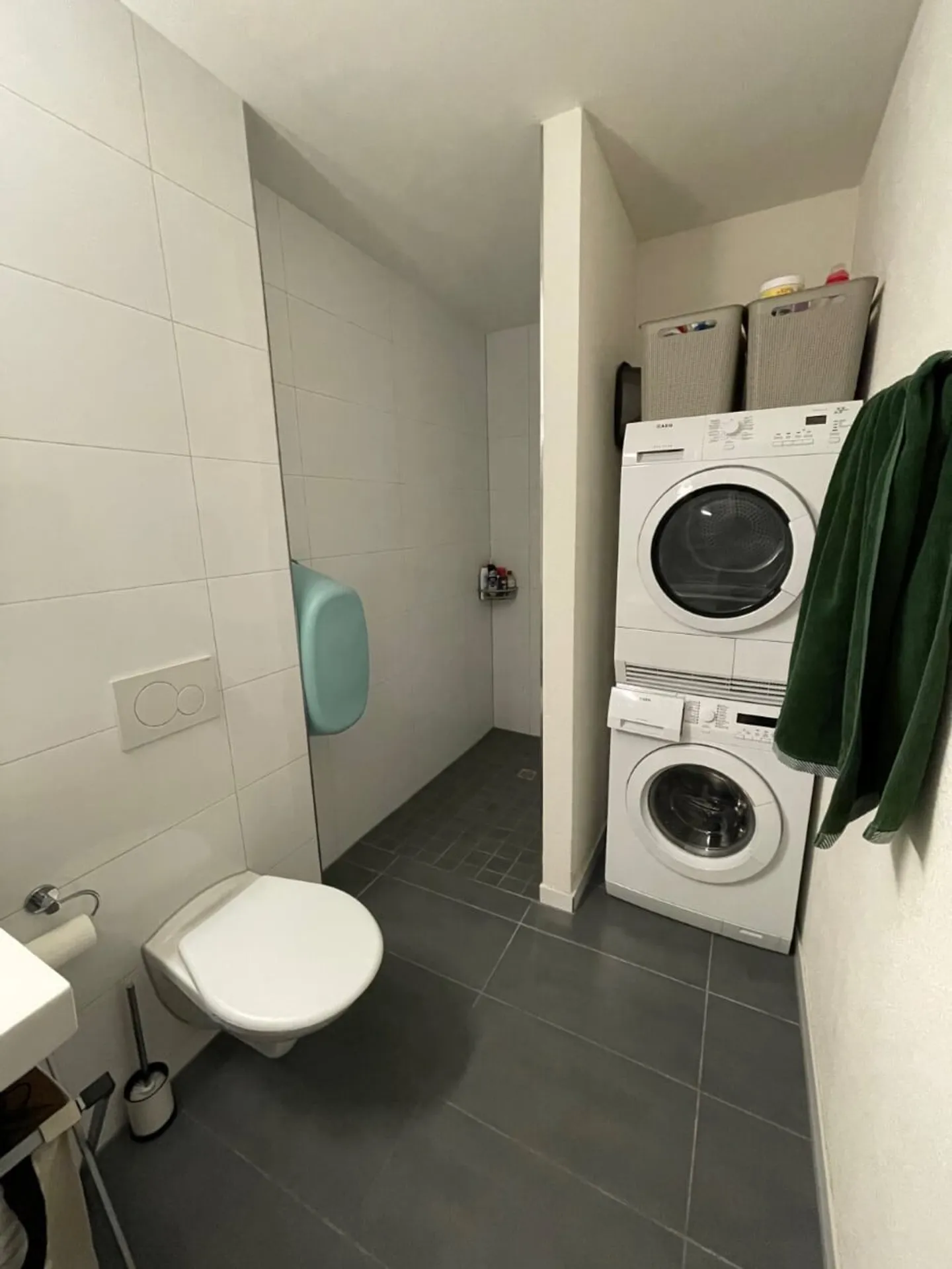 Appartamento moderno e luminoso con 2,5 stanze e balcone - Foto 5 di 7