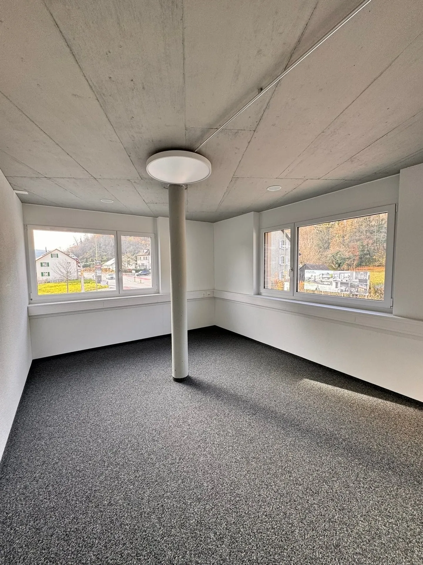 Locaux commerciaux de haute qualité dans le développement "Papiri" - Photo 14 sur 14