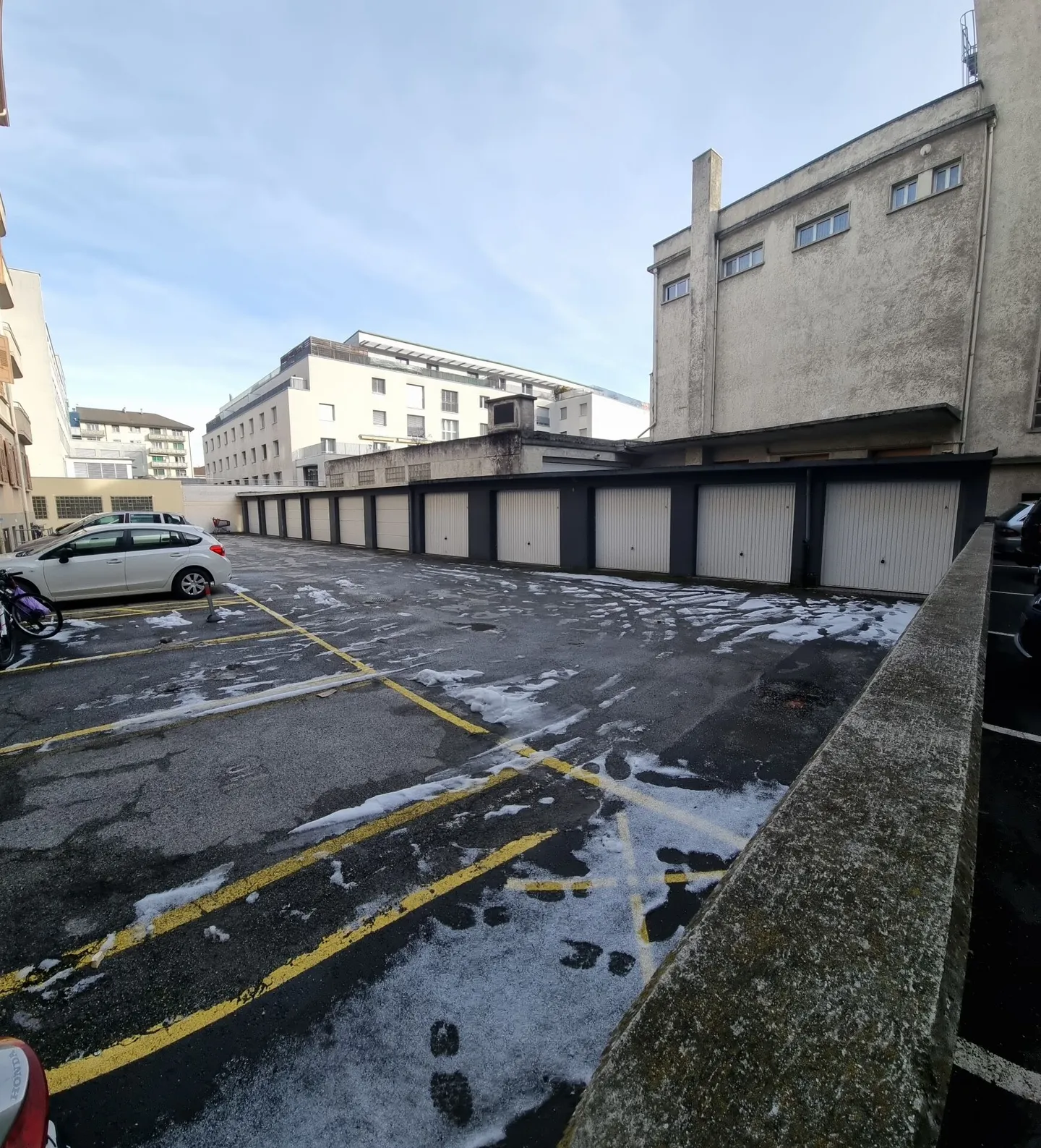 Garage box à louer - Avenue de Tourbillon 28, Sion - Photo 1 of 2