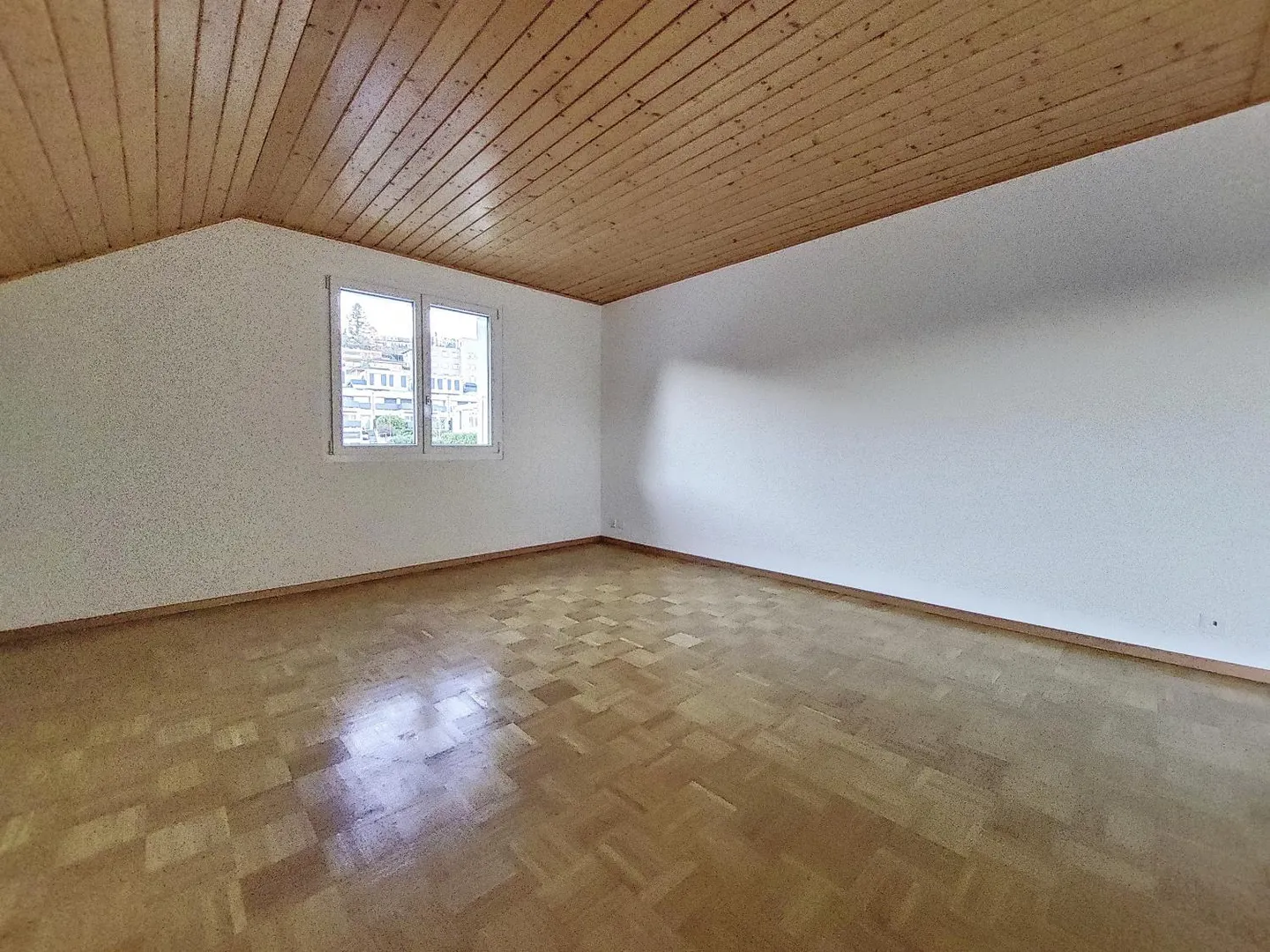 4,5-Zimmer-Wohnung - Foto 1 von 8