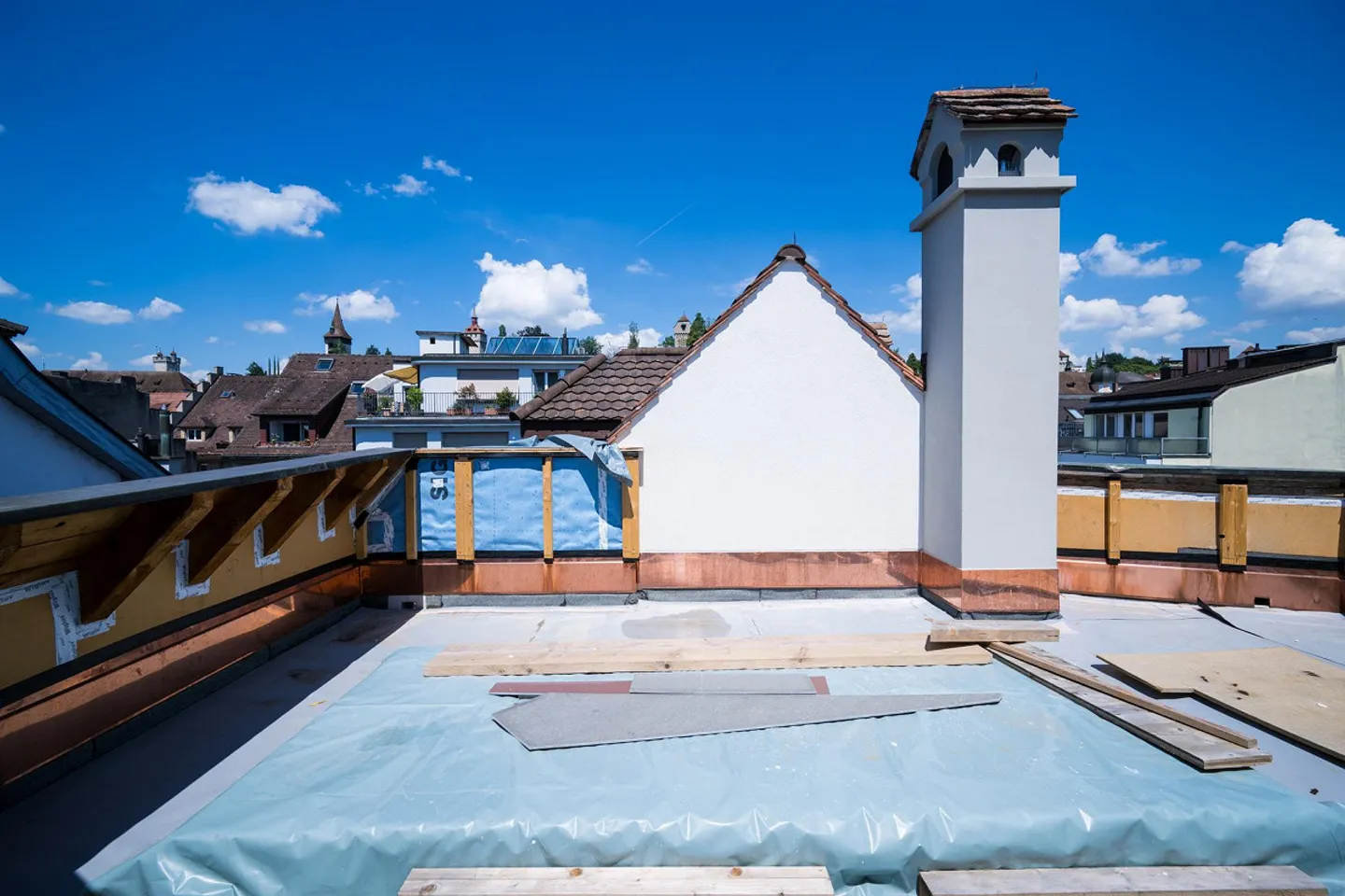 Appartamento duplex ristrutturato di 3,5 locali con terrazza sul tetto - Foto 5 di 11