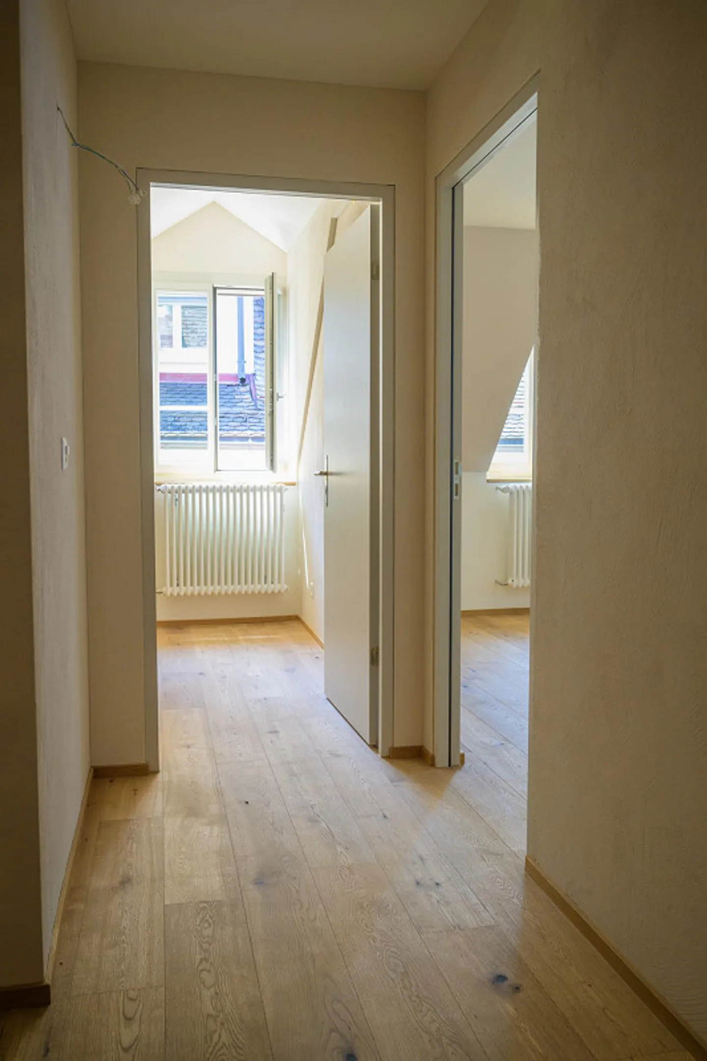 Appartamento duplex ristrutturato di 3,5 locali con terrazza sul tetto - Foto 9 di 11