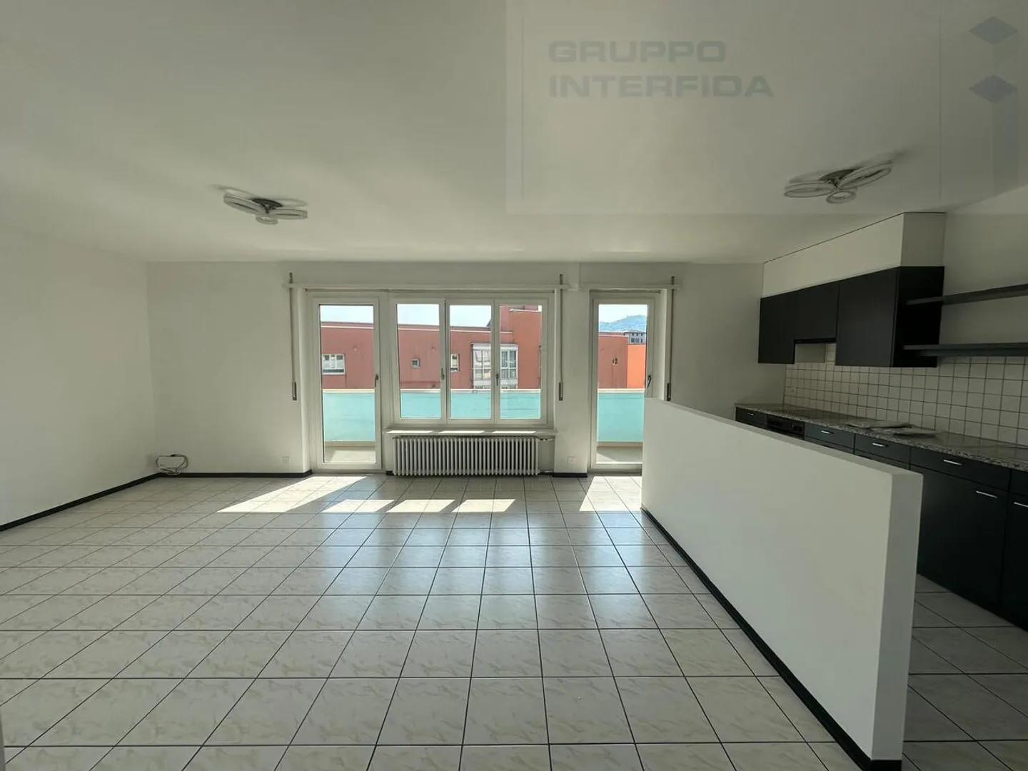 Balerna - Spacious 3-Room Apartment - Photo 2 of 10