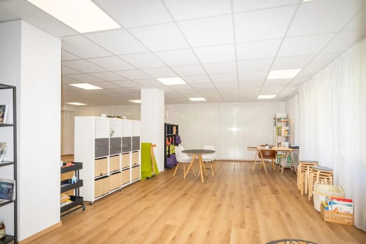 Spazio commerciale in una posizione centrale - Il tuo nuovo spazio di lavoro! - Foto 4 di 9