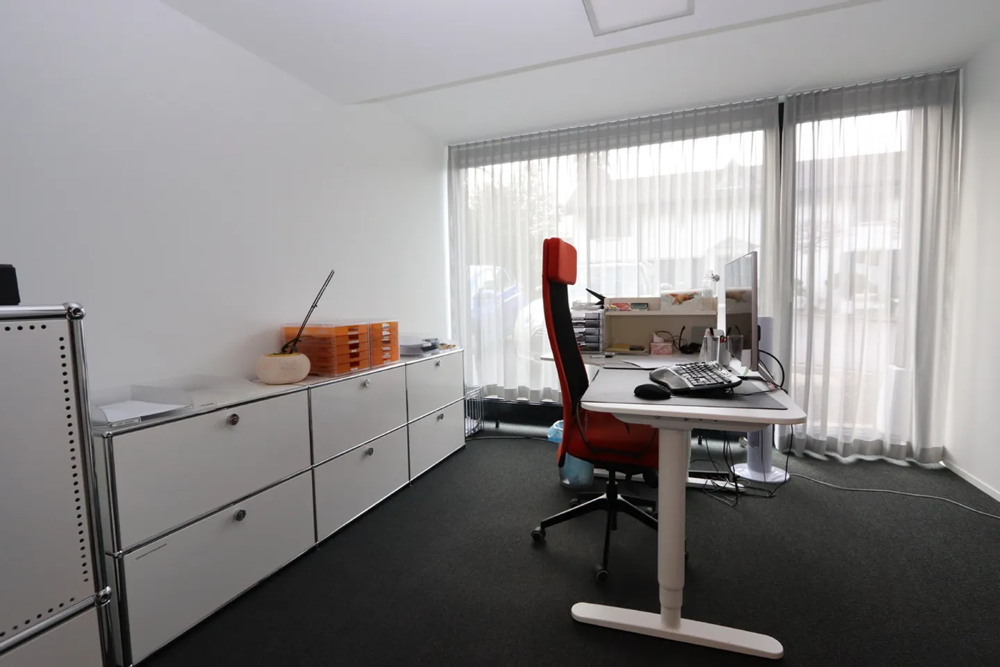 Office space for rent in the center - Photo 1 of 5