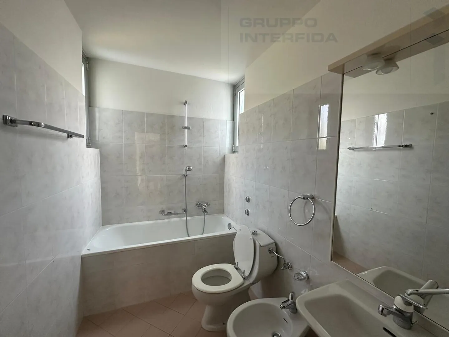 Balerna - Spacious 3-Room Apartment - Photo 8 of 10
