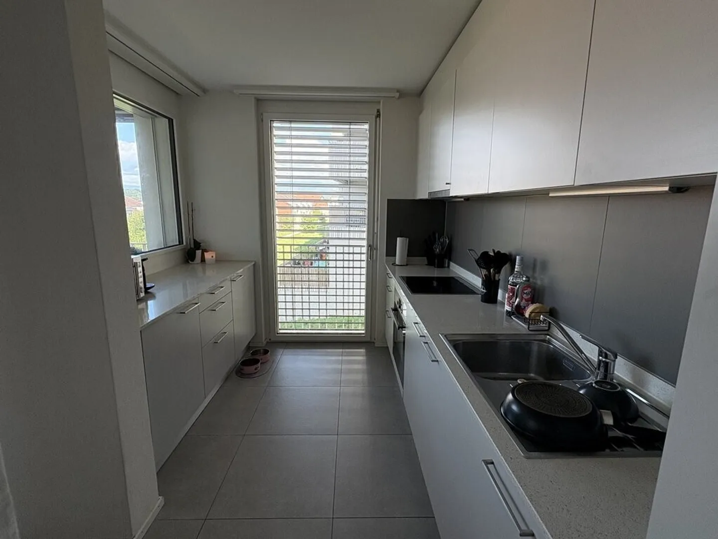 Unterkunft mit geräumigem Balkon - Foto 3 von 9