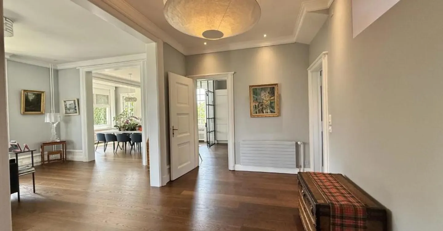 Exceptional House in Lausanne - Photo 5 of 12