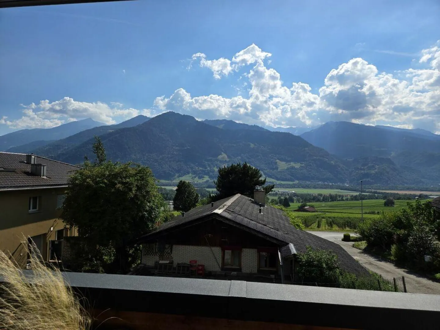 Ampio appartamento di 4,5 stanze in una posizione da sogno - Foto 10 di 12