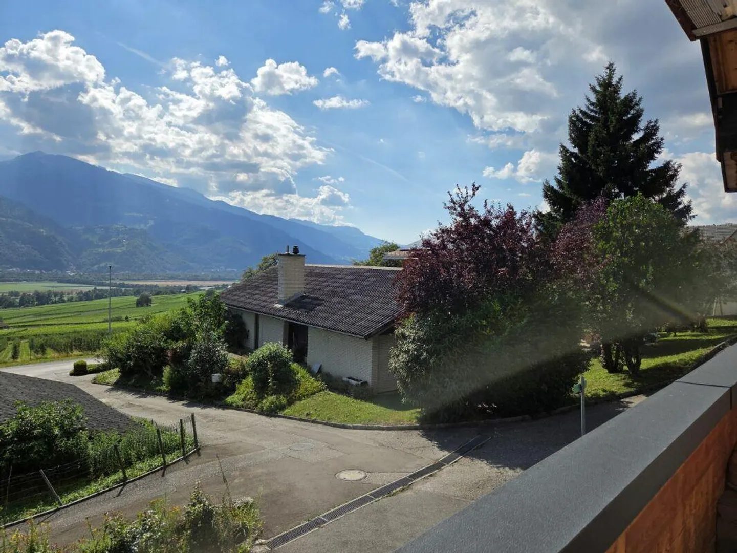 Ampio appartamento di 4,5 stanze in una posizione da sogno - Foto 11 di 12
