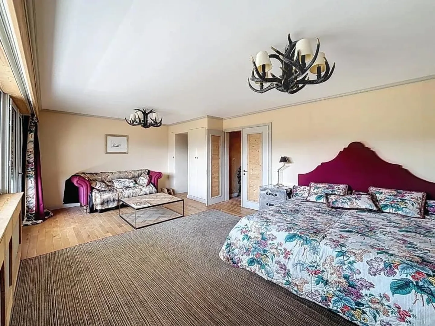 Exceptional penthouse, possibility to create 2 apartments - Photo 3 of 6