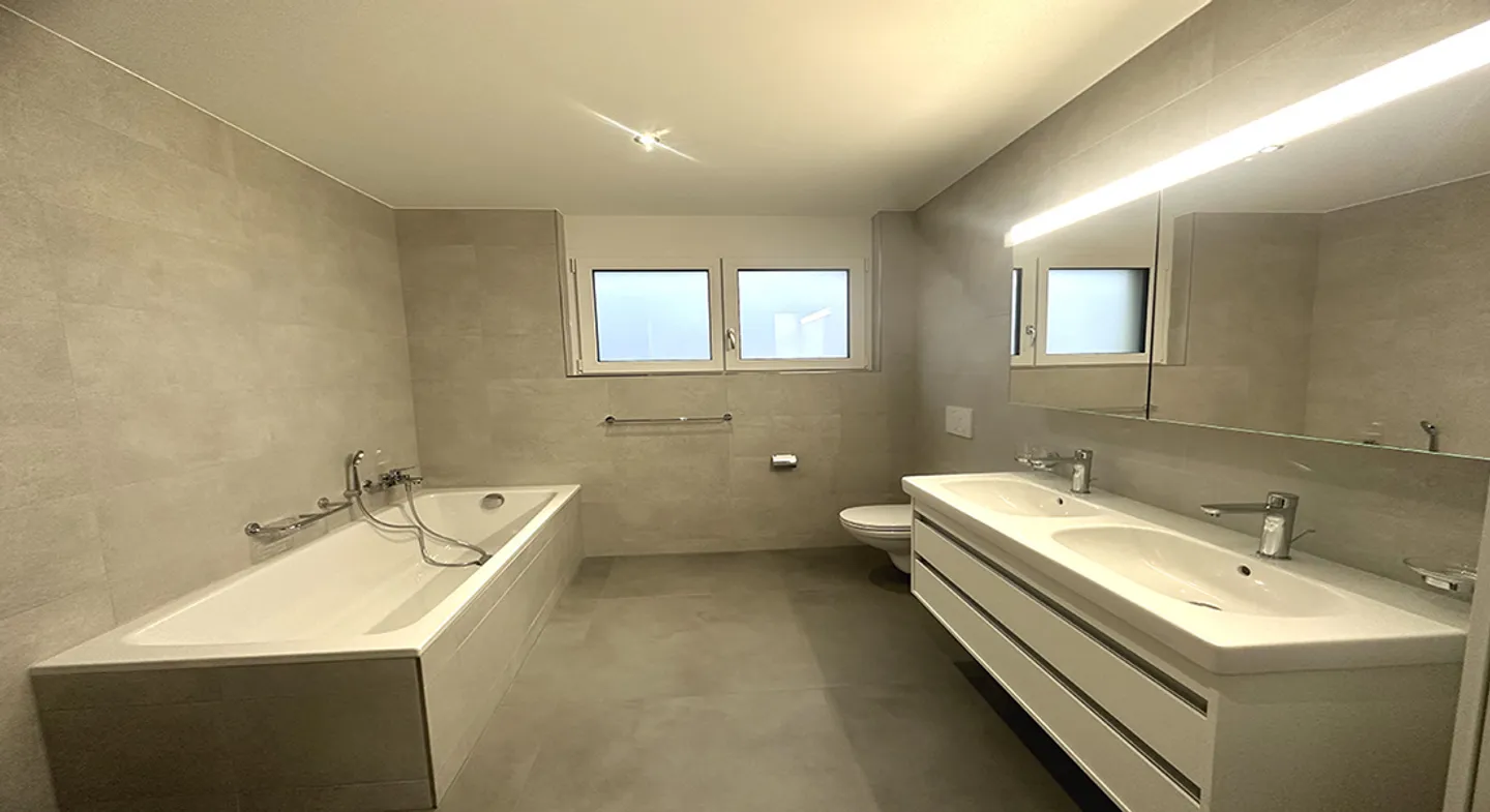 Appartamento in vendita - Foto 8 di 16