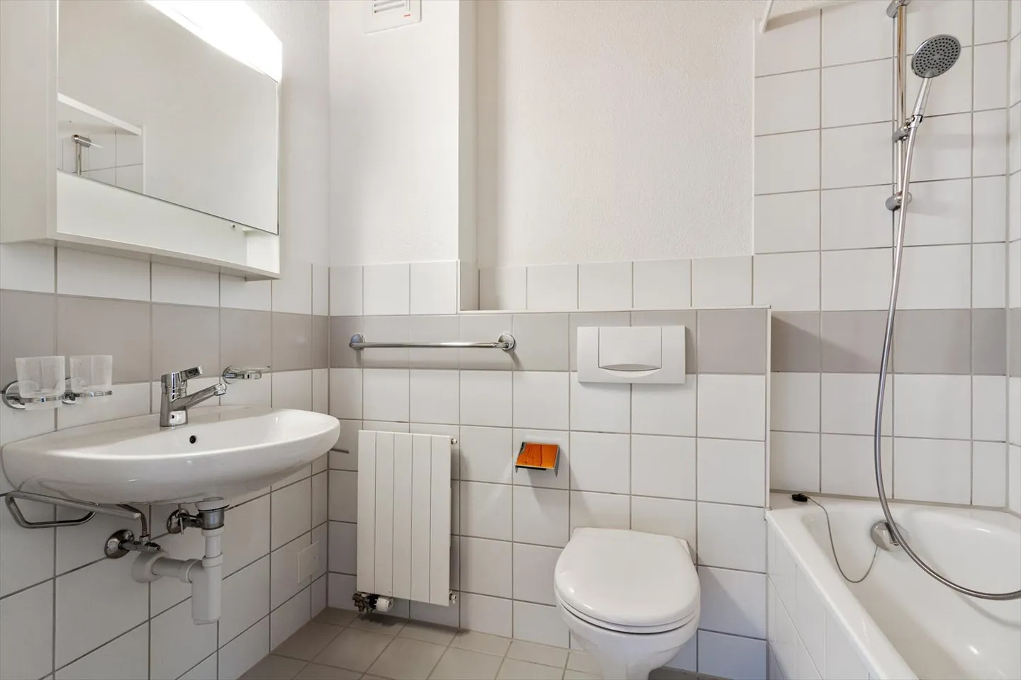 Your new, beautiful and quiet home - Photo 5 of 7