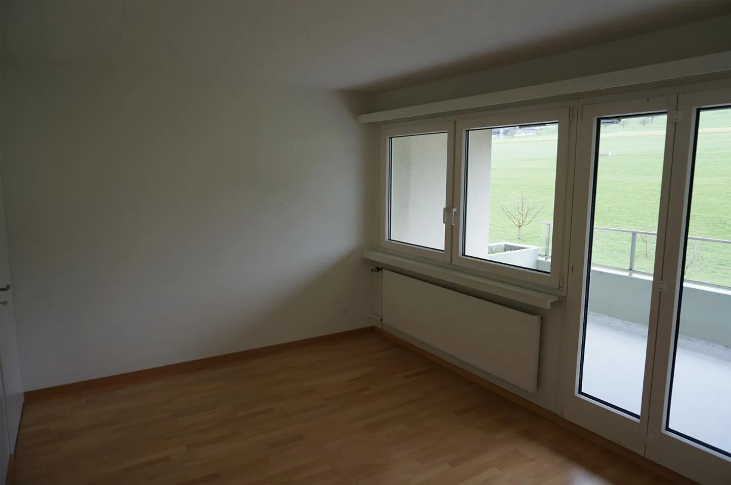 Appartement de 2.5 pièces - Photo 2 sur 13