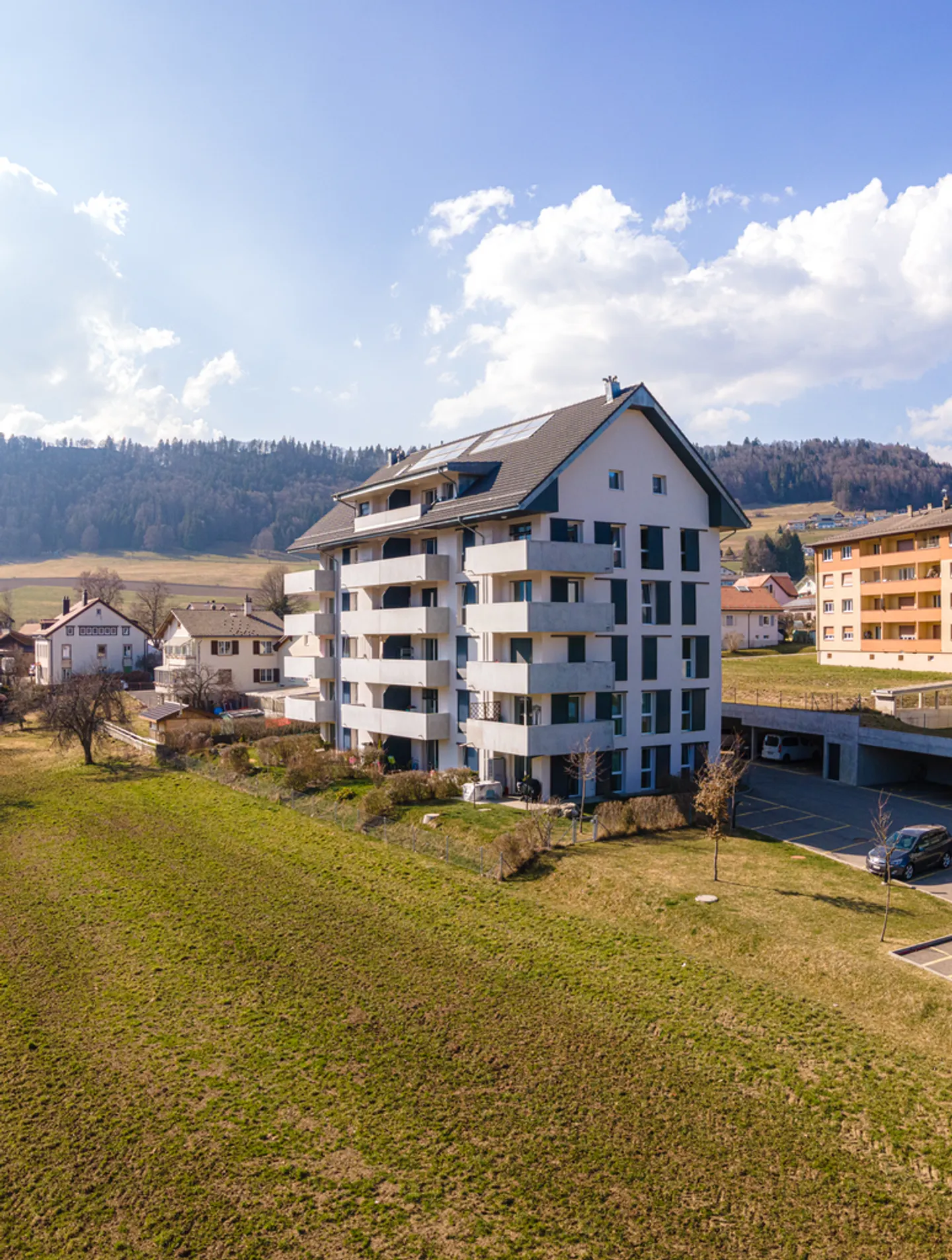 Charmant appartement de 2,5 pièces à louer - Photo 1 sur 5