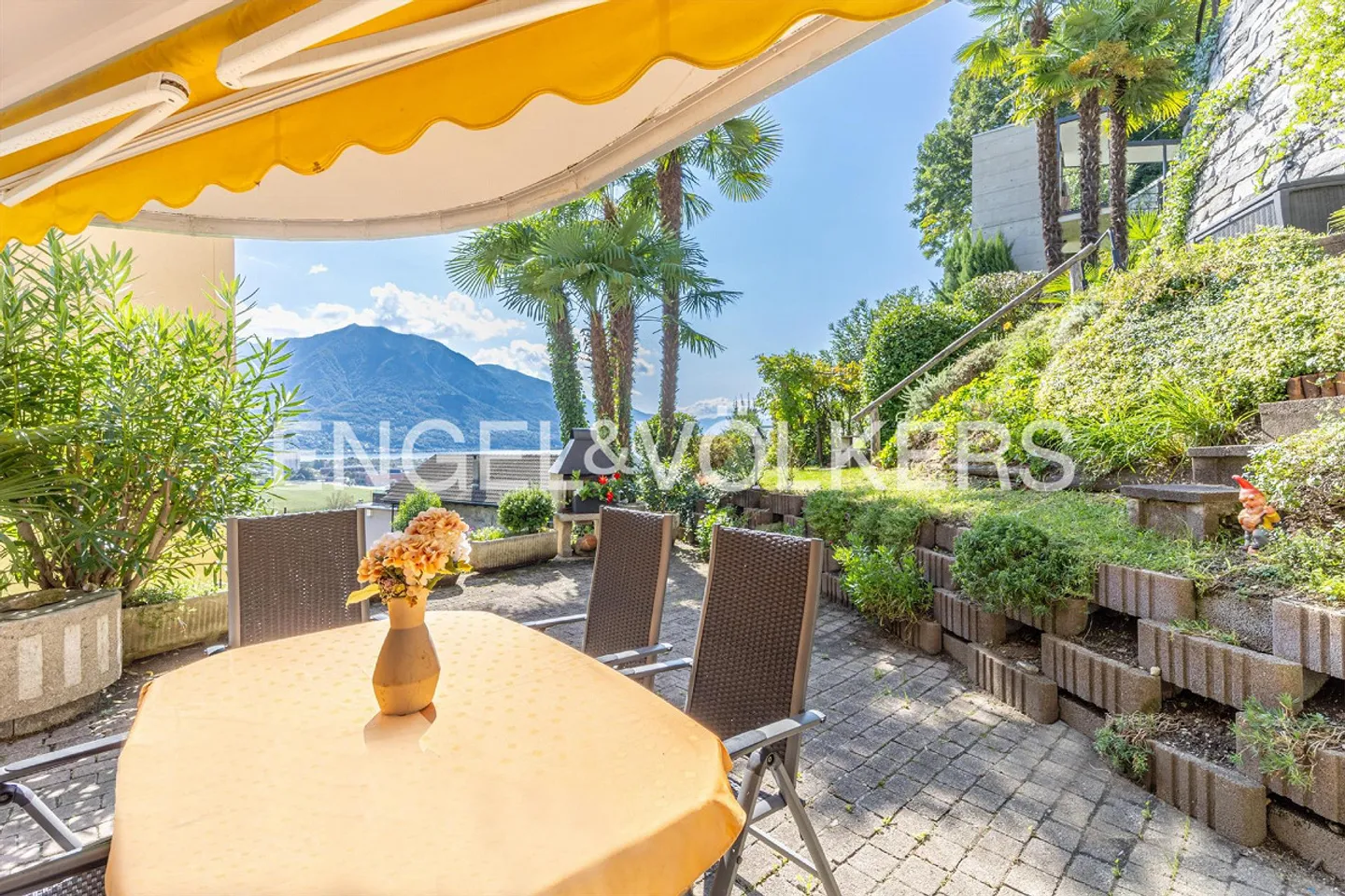 Idylle de jardin et panorama sur le lac (58) - Photo 1 sur 11