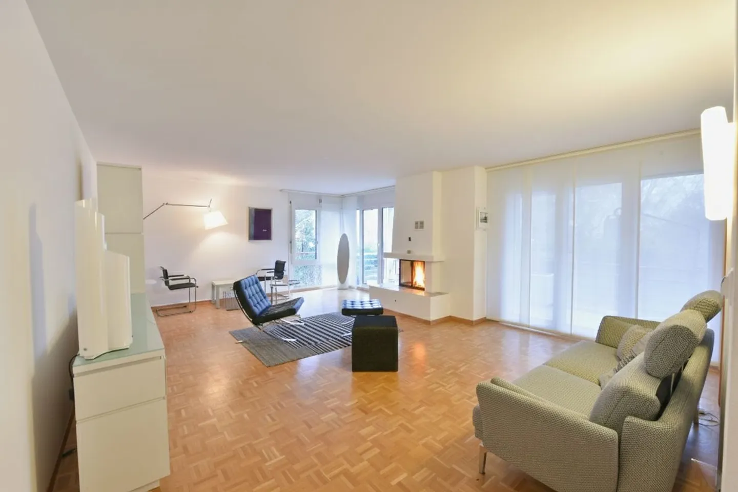 Appartement lumineux 4.5 pièces - Photo 2 sur 8