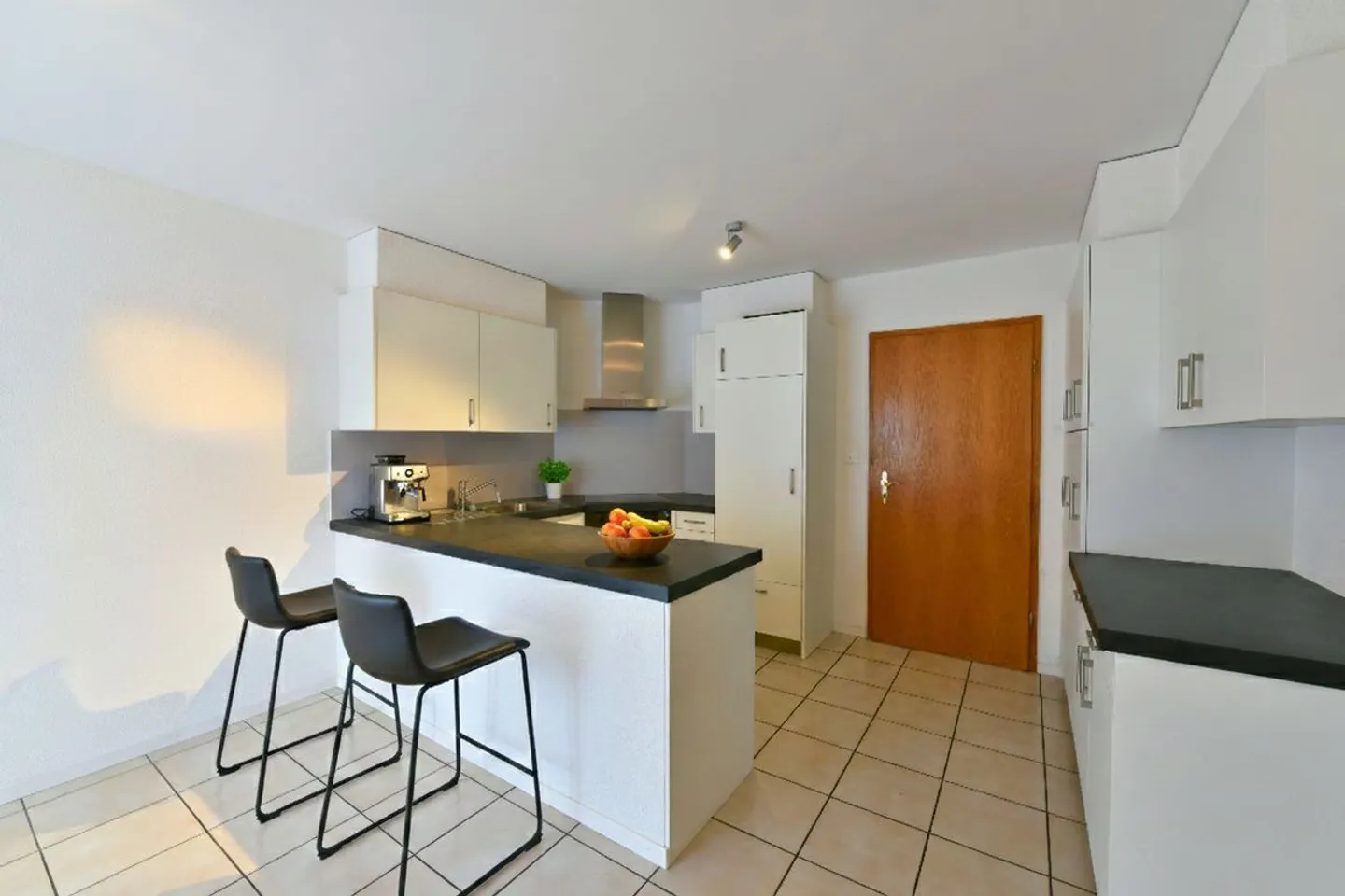 Appartement lumineux 4.5 pièces - Photo 3 sur 8