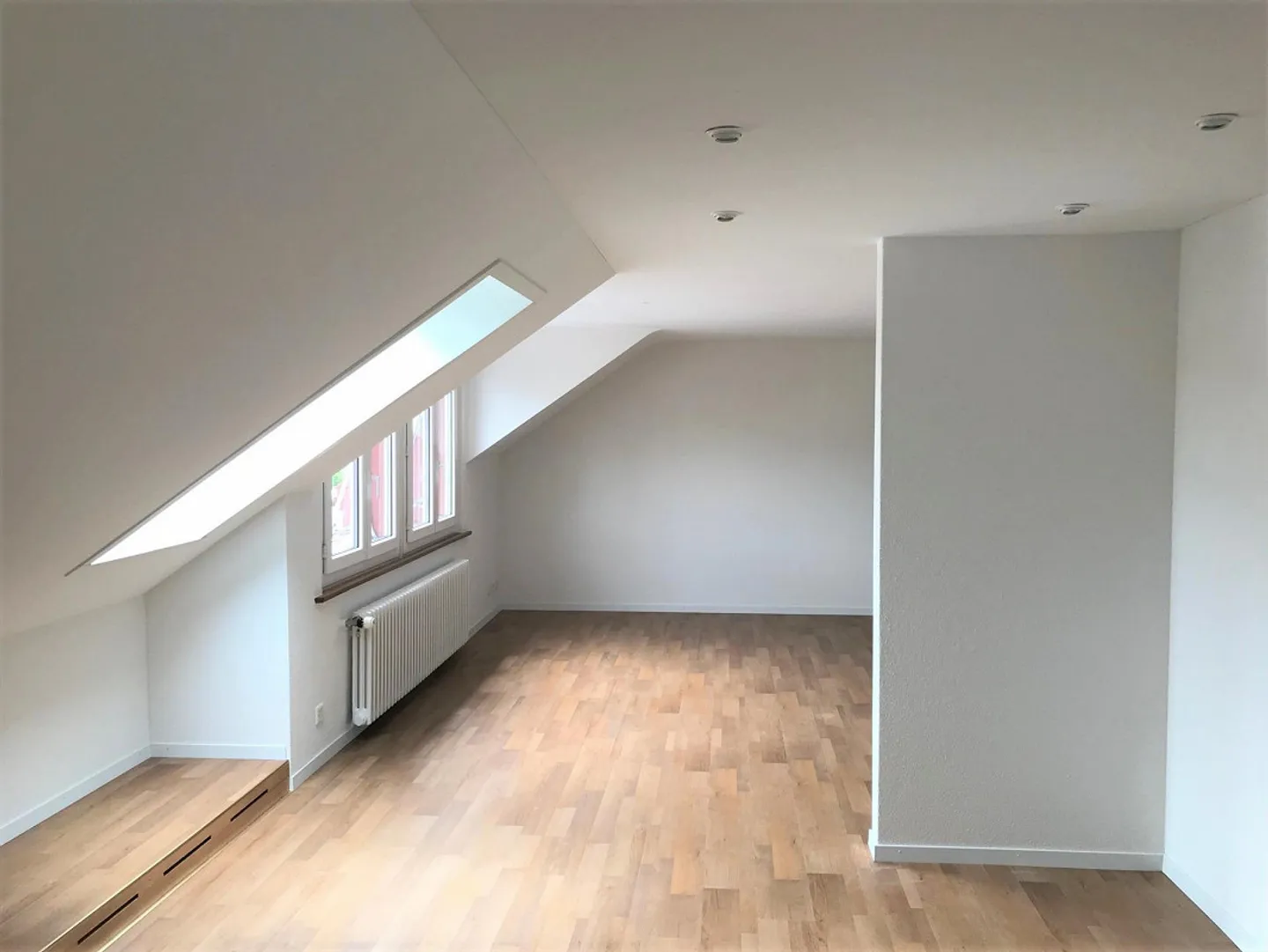 Cozy Attic Apartment - Photo 7 of 10