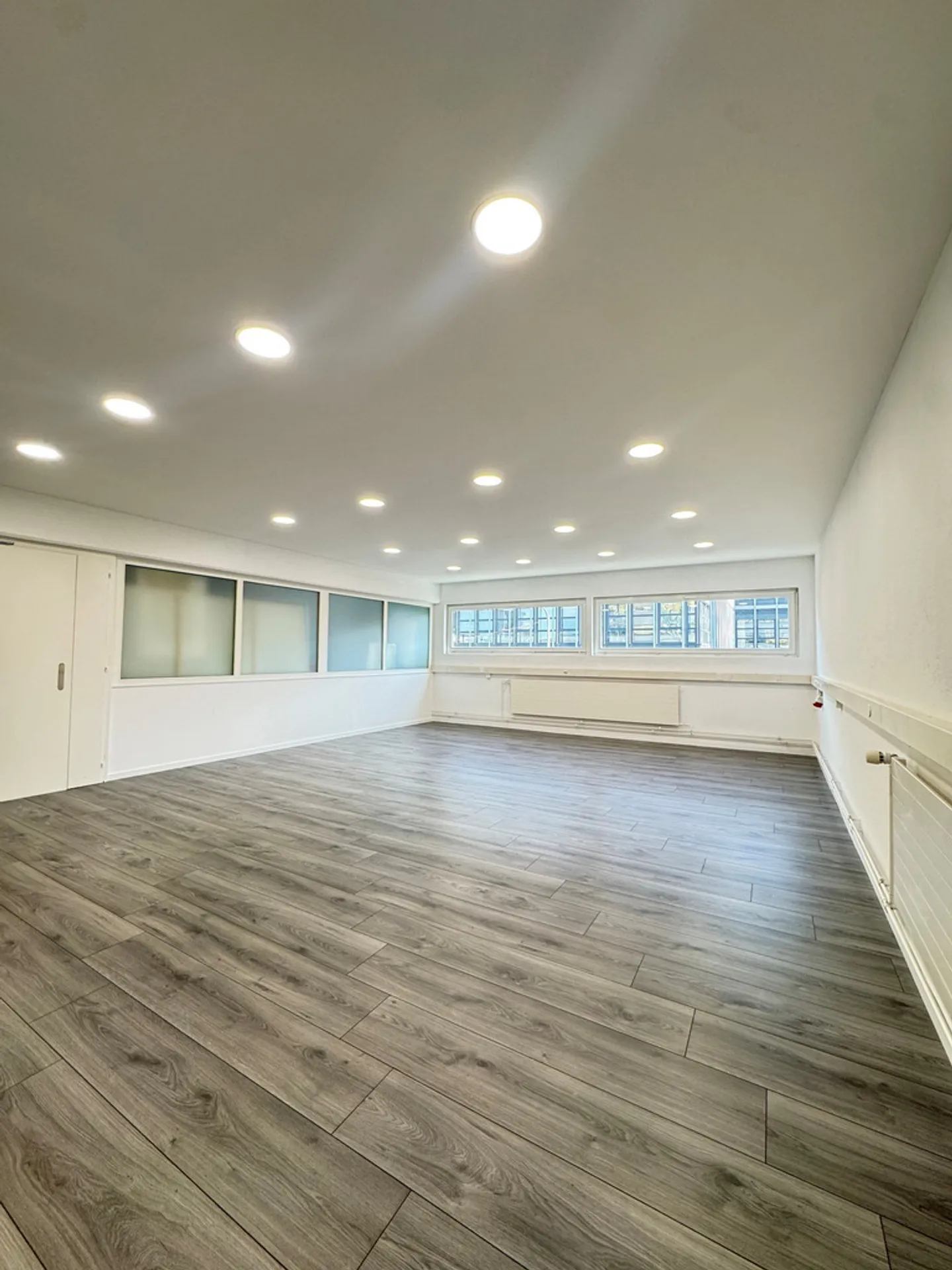 Bureau à louer - Photo 2 sur 5