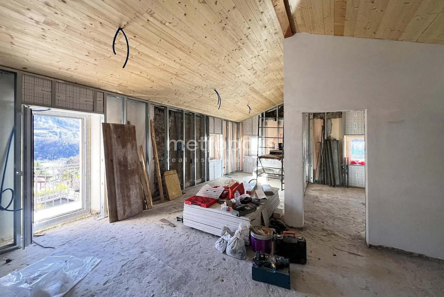 Appartamento Charmoso Ristrutturato - Foto 2 di 8