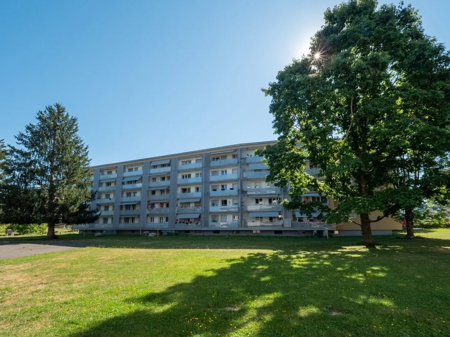 Bel appartement de 2,5 pièces à louer ! - Photo 2 sur 8