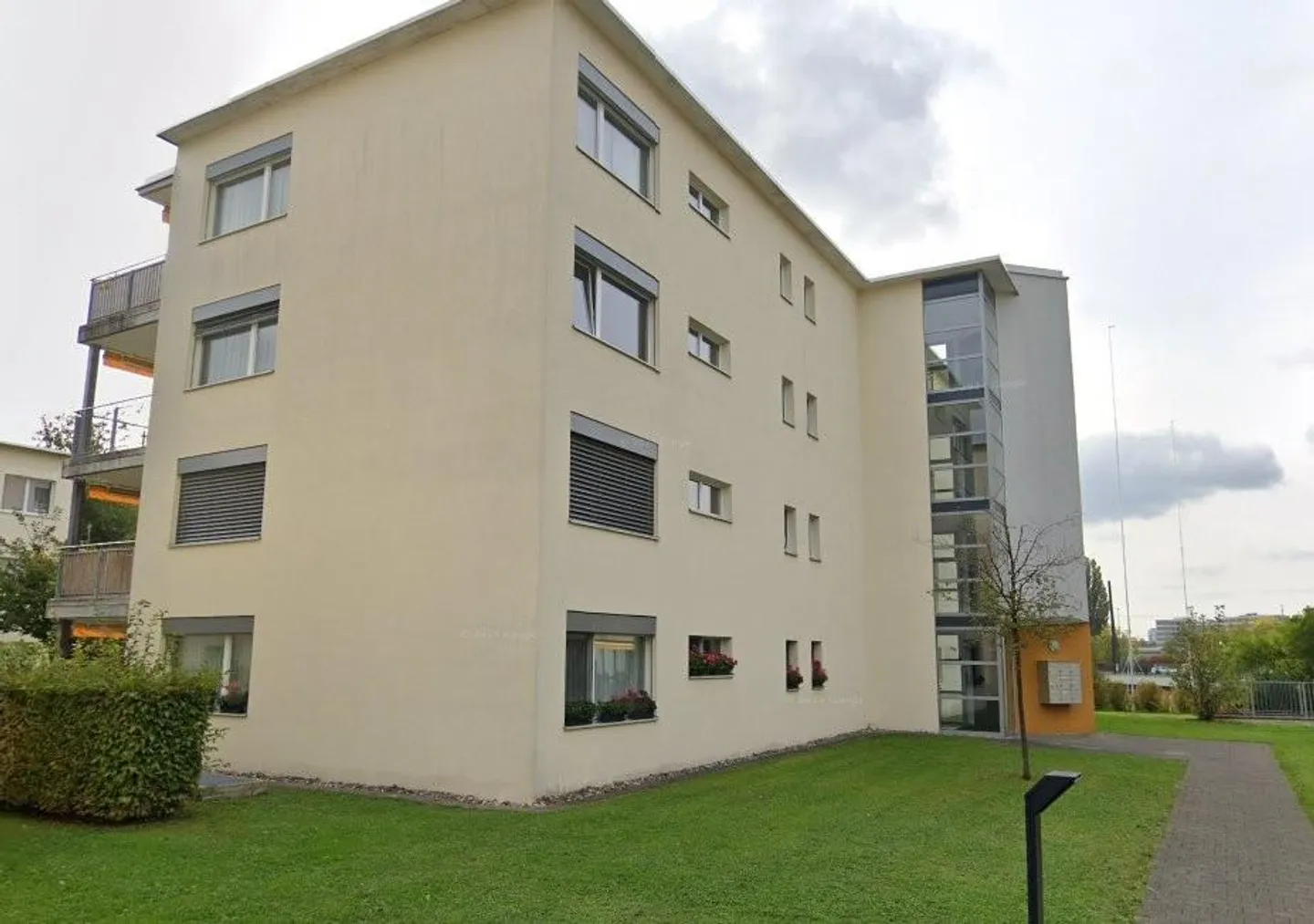 Charmante 3.5-Zimmer-Wohnung an ruhiger Lage! - Photo 1 sur 5