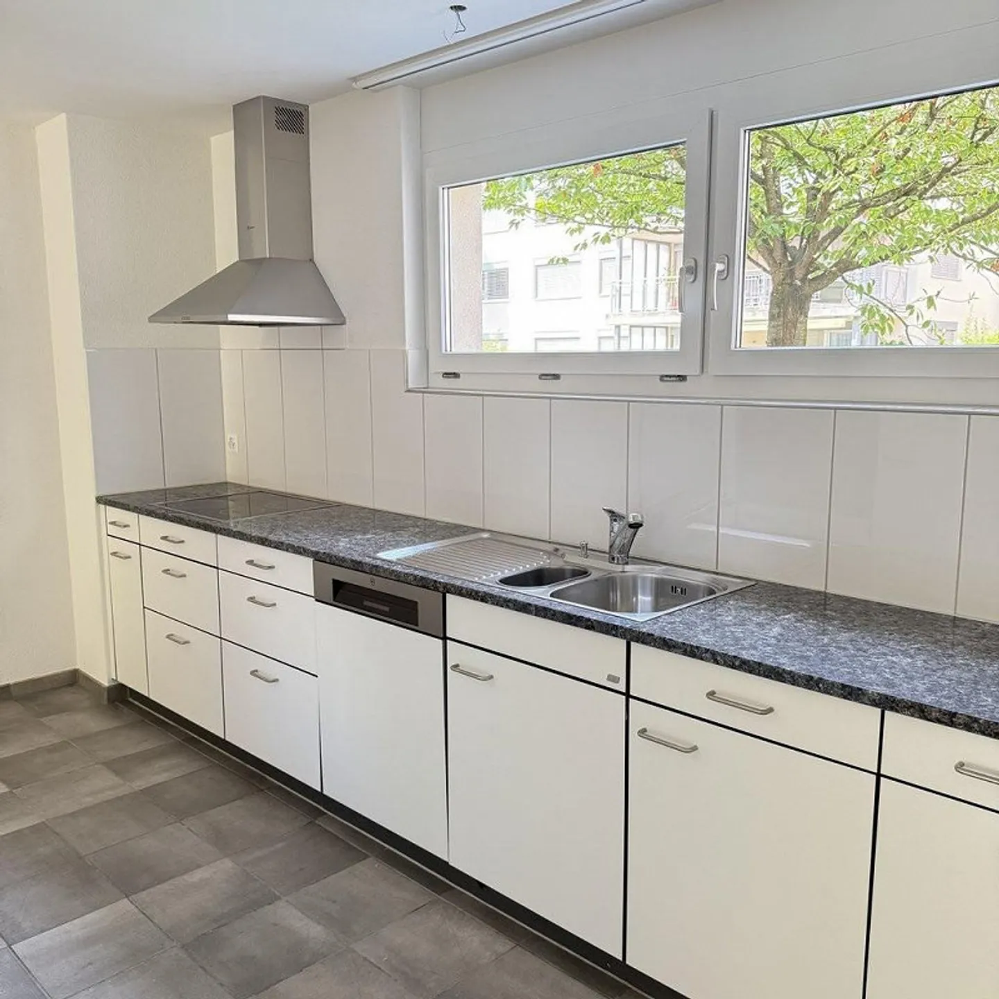 Charmante 3.5-Zimmer-Wohnung an ruhiger Lage! - Photo 2 sur 5