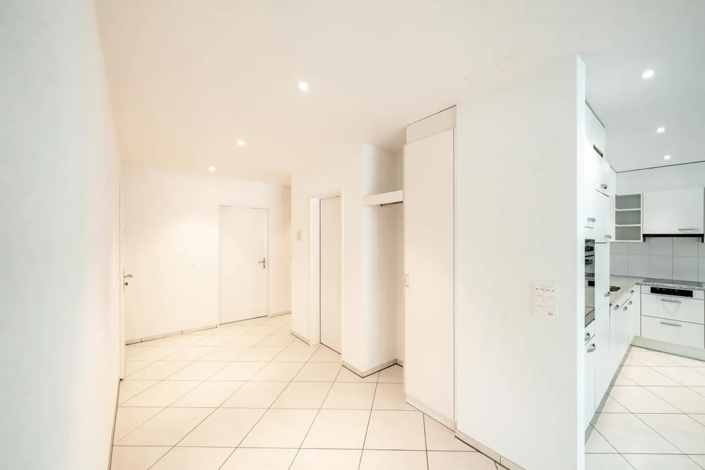 Appartement de jardin moderne 3,5 pièces avec espace de vie couvert à Eglisau - Photo 7 sur 24