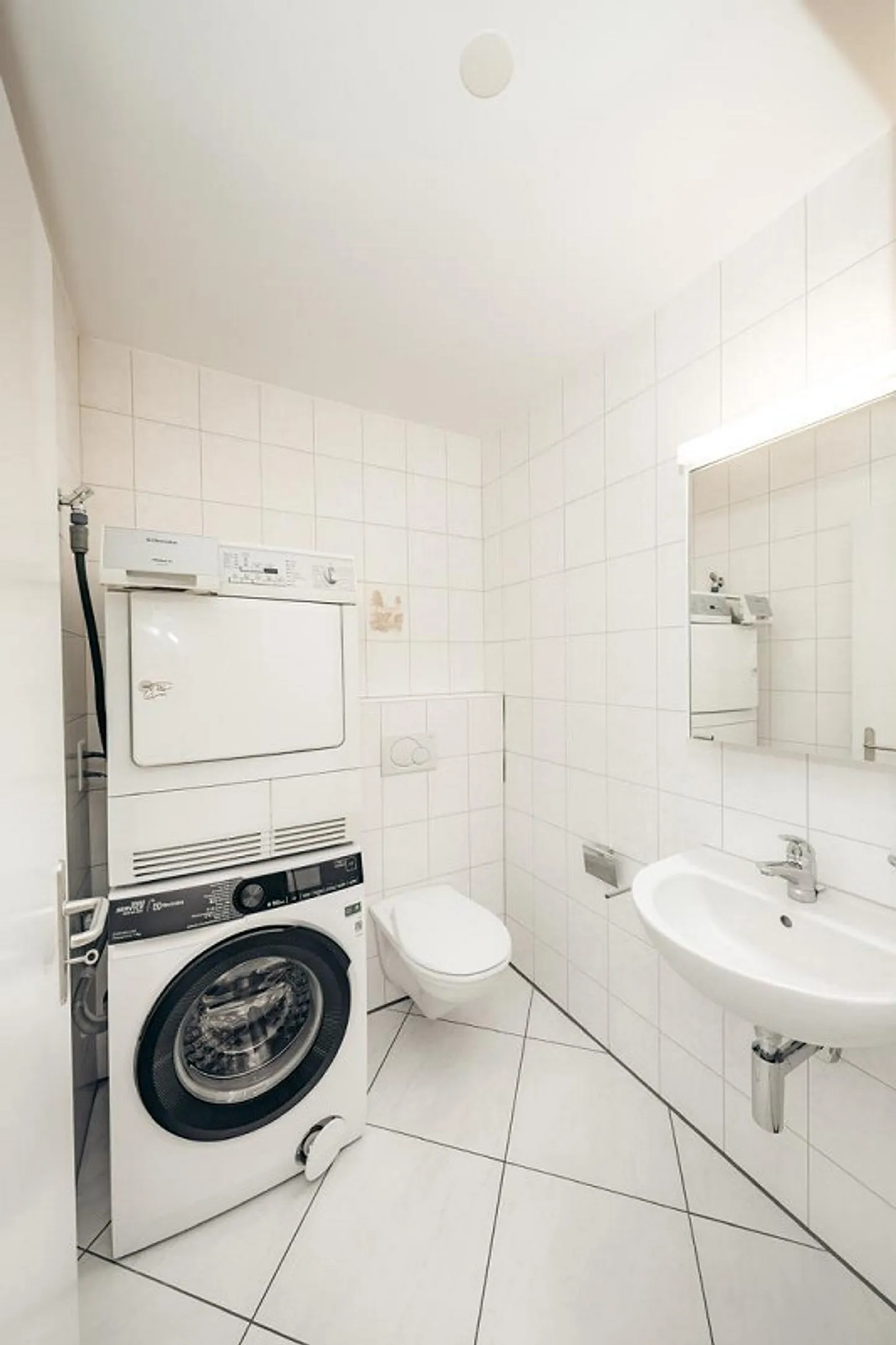 Appartement de jardin moderne 3,5 pièces avec espace de vie couvert à Eglisau - Photo 13 sur 24