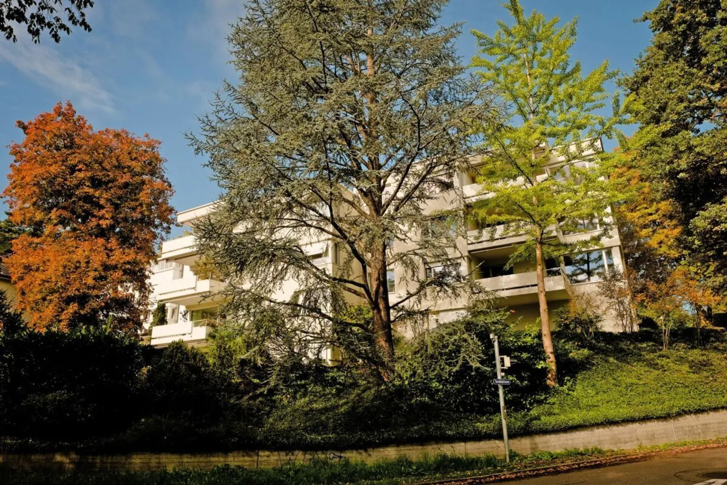 High-quality condominium with panoramic views near the university - Photo 7 of 9