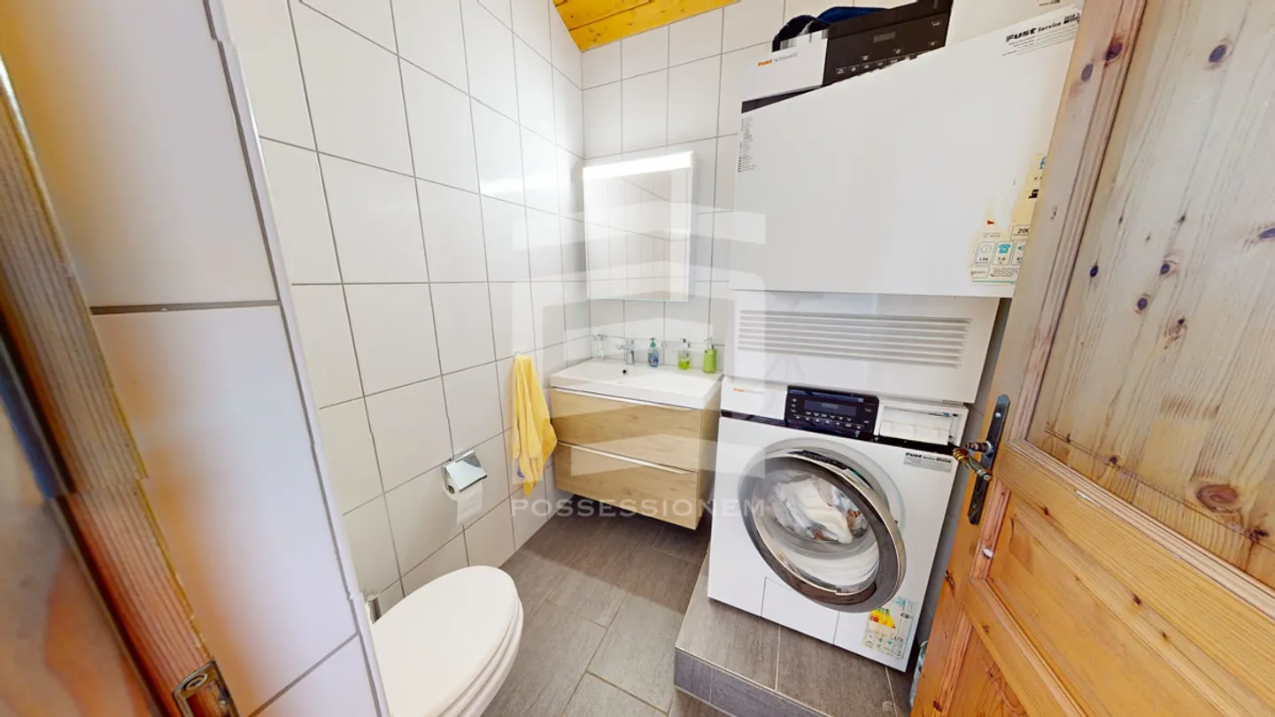 Charming Attic Apartment in Solothurn - Photo 10 of 14